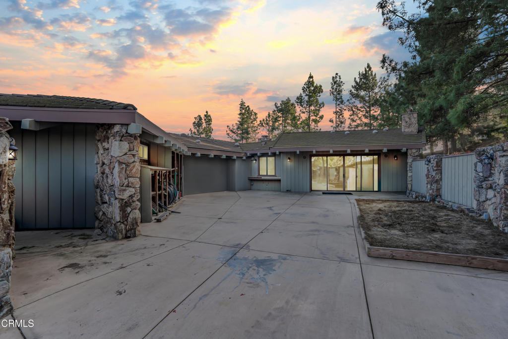 3742 Groves Place