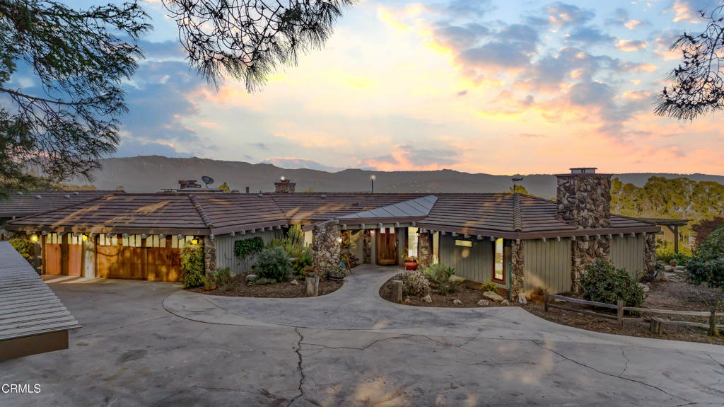 3742 Groves Place