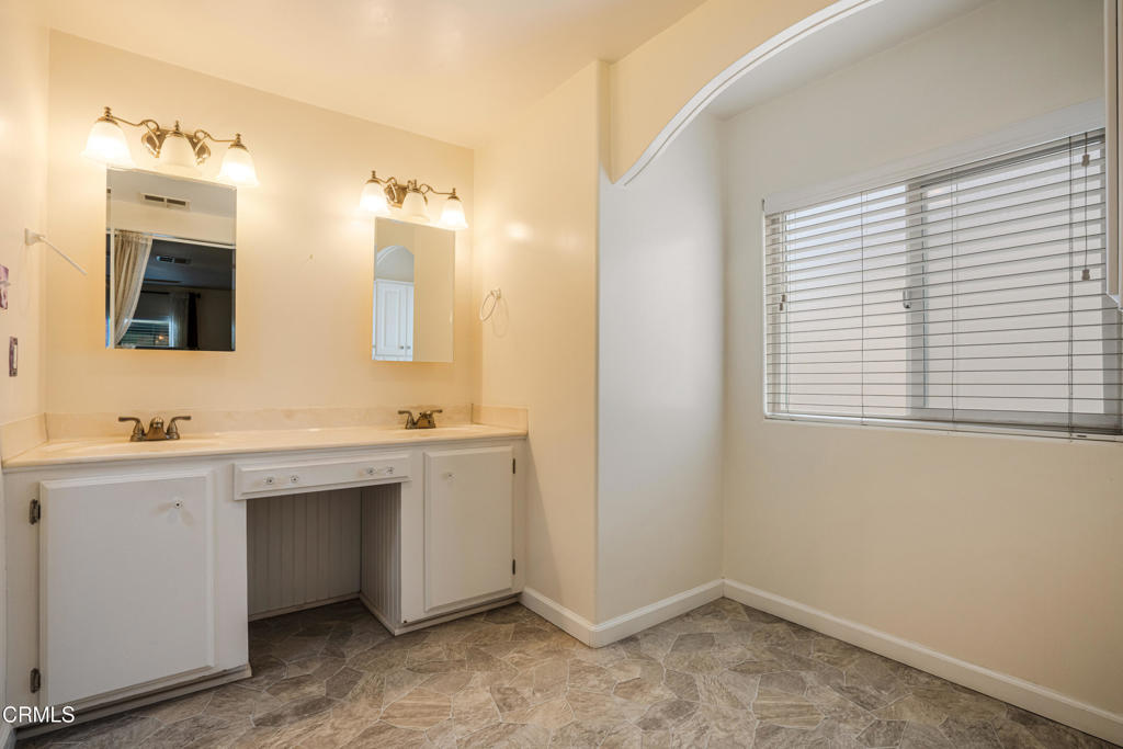 1220 Johnson Drive 126