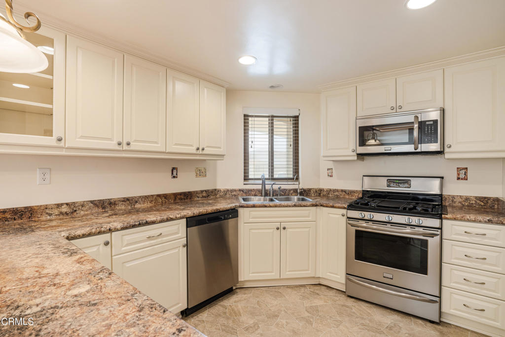 1220 Johnson Drive 126