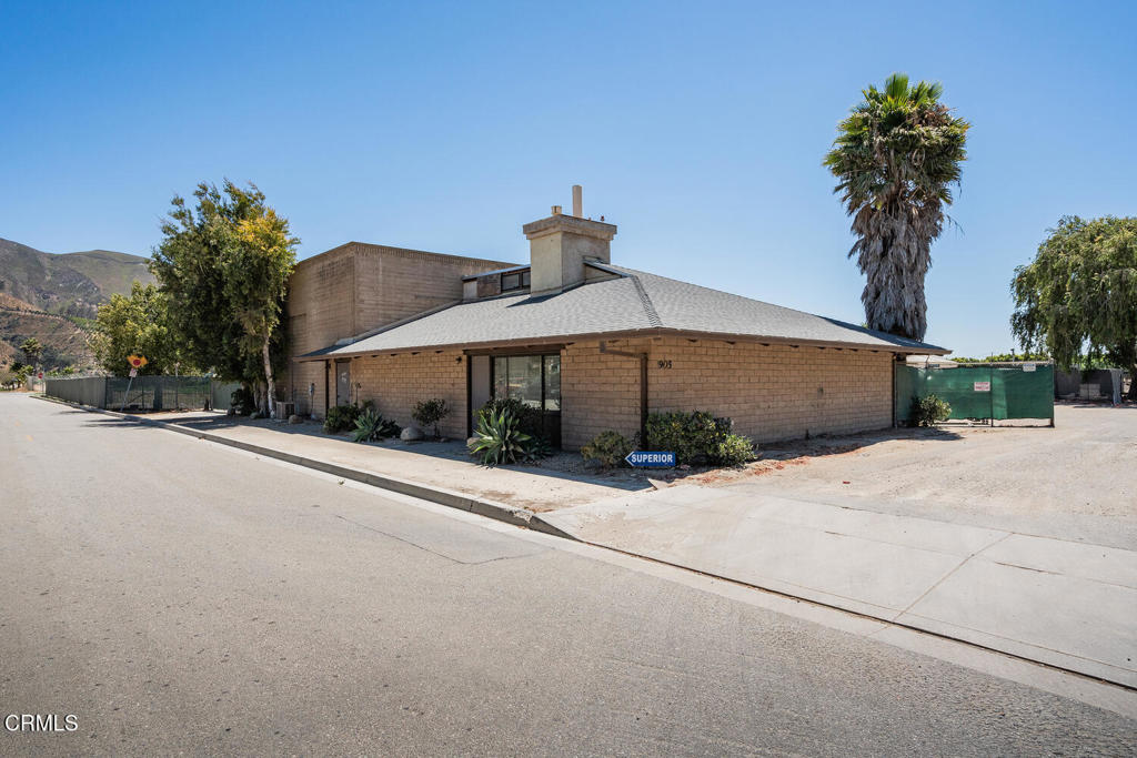 905 917 Corporation Street