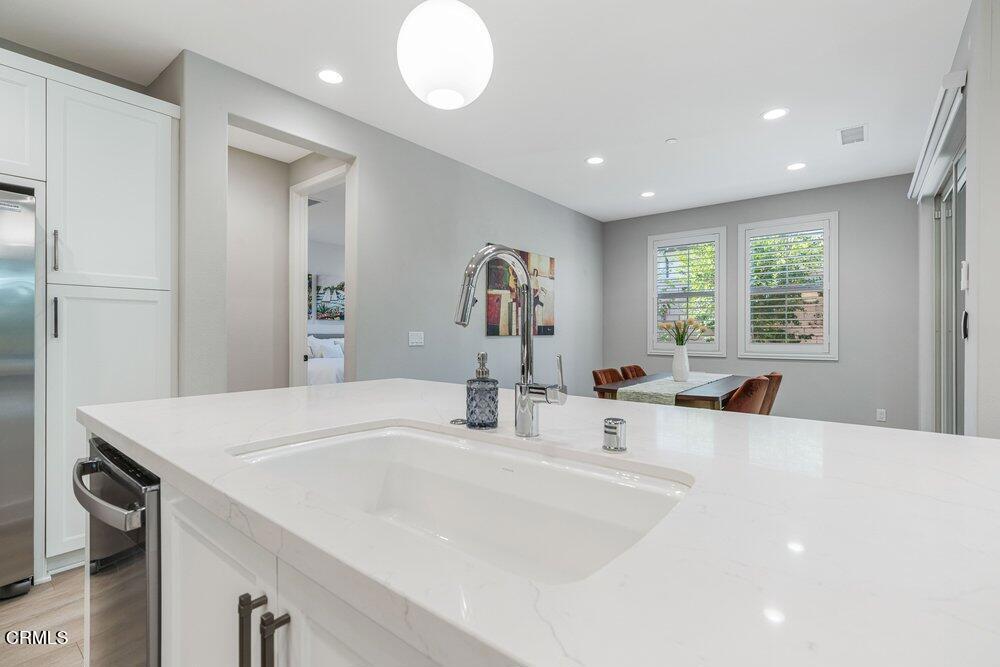 4995 Inglenook Drive