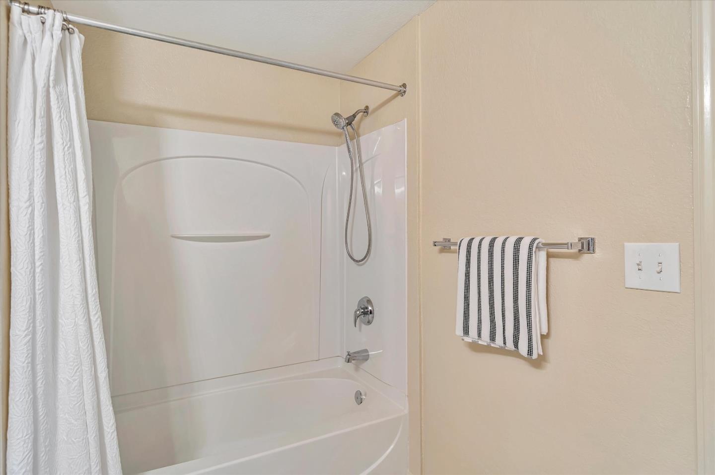 2177 Alum Rock AVE 116