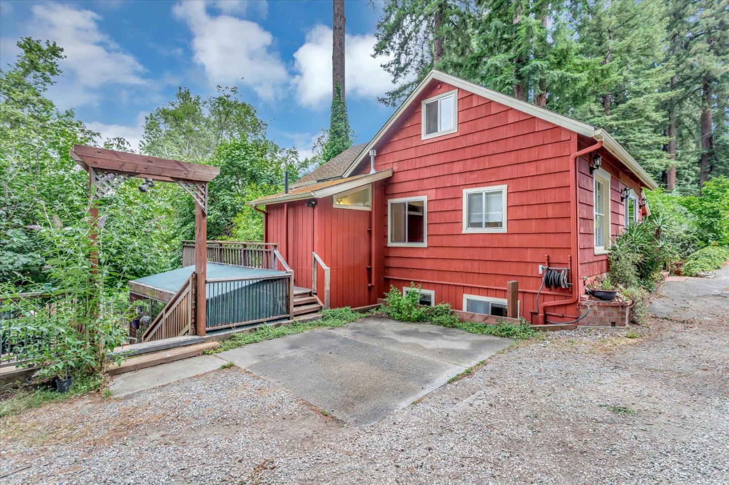 9280 Old County RD