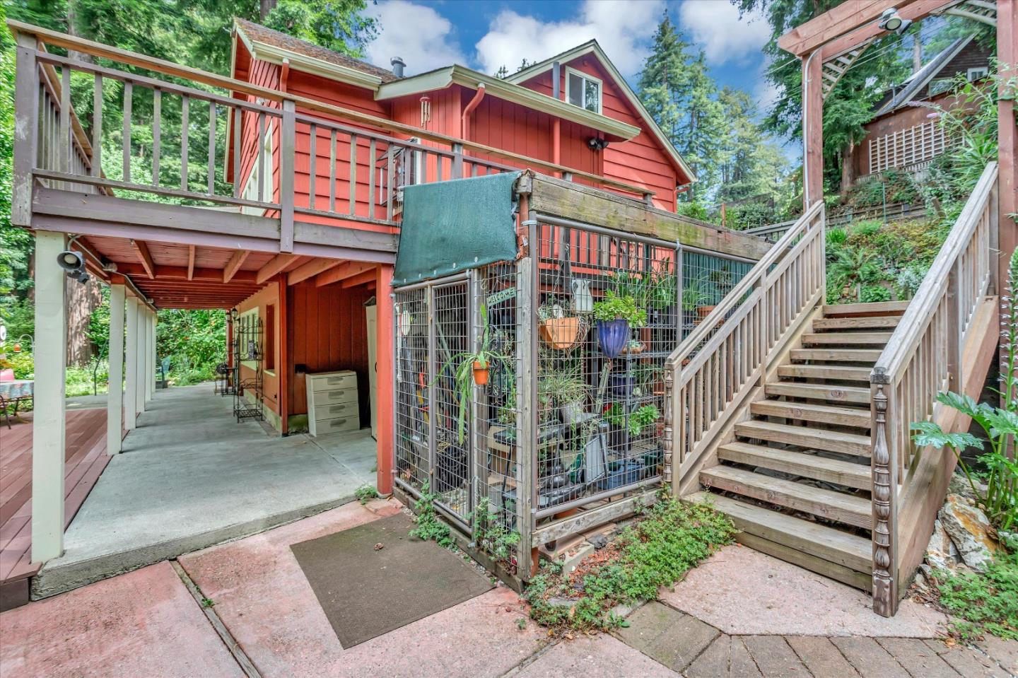 9280 Old County RD