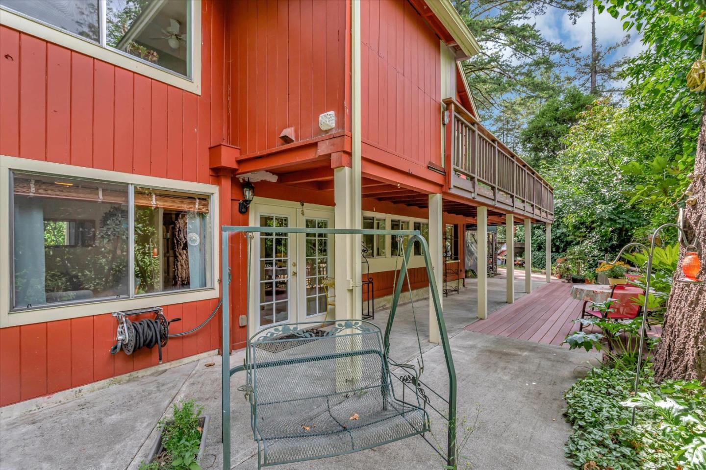 9280 Old County RD