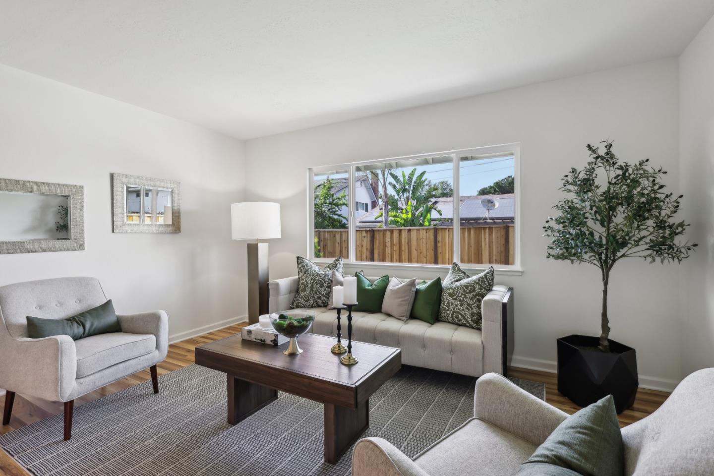 1549 Portola DR