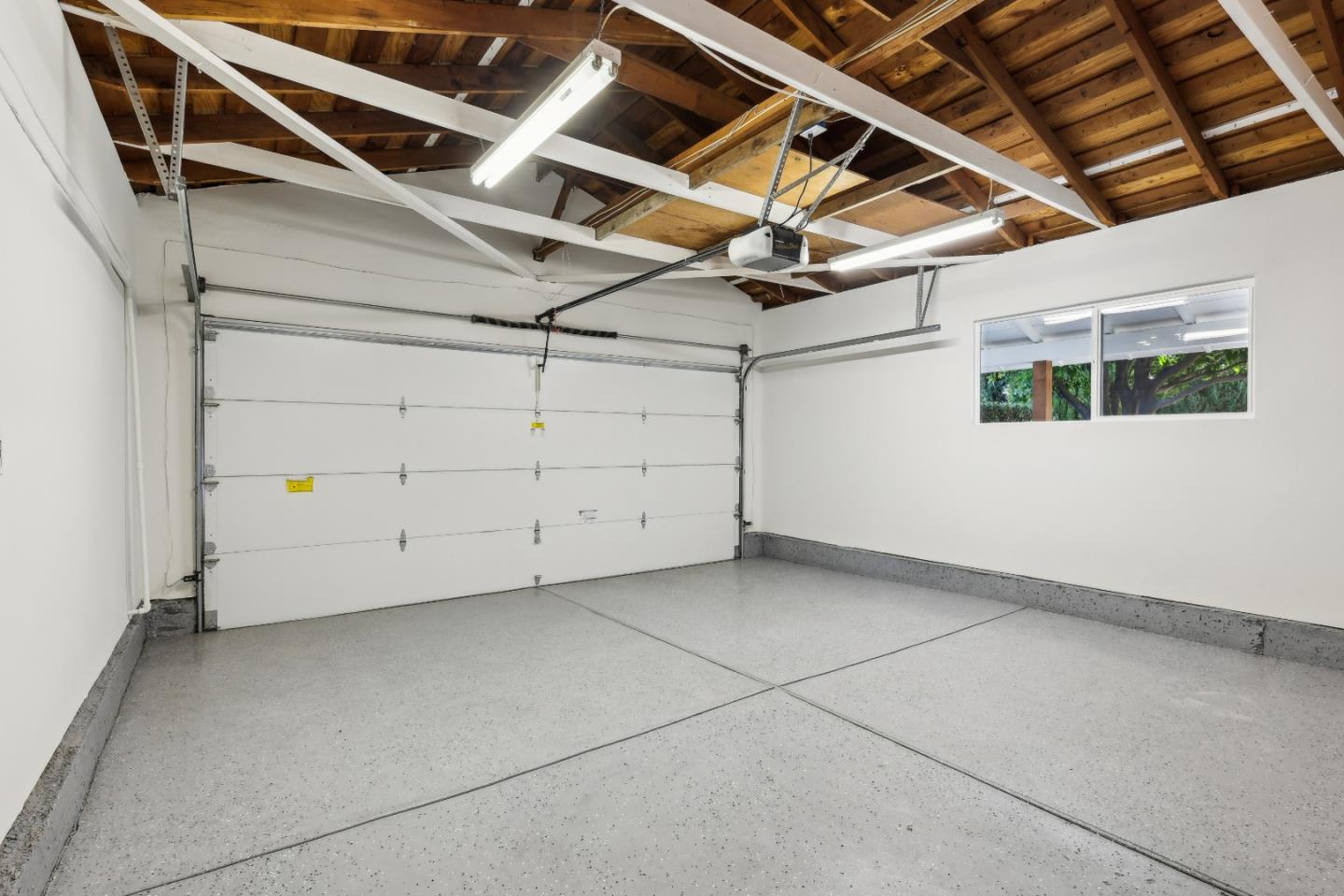1549 Portola DR