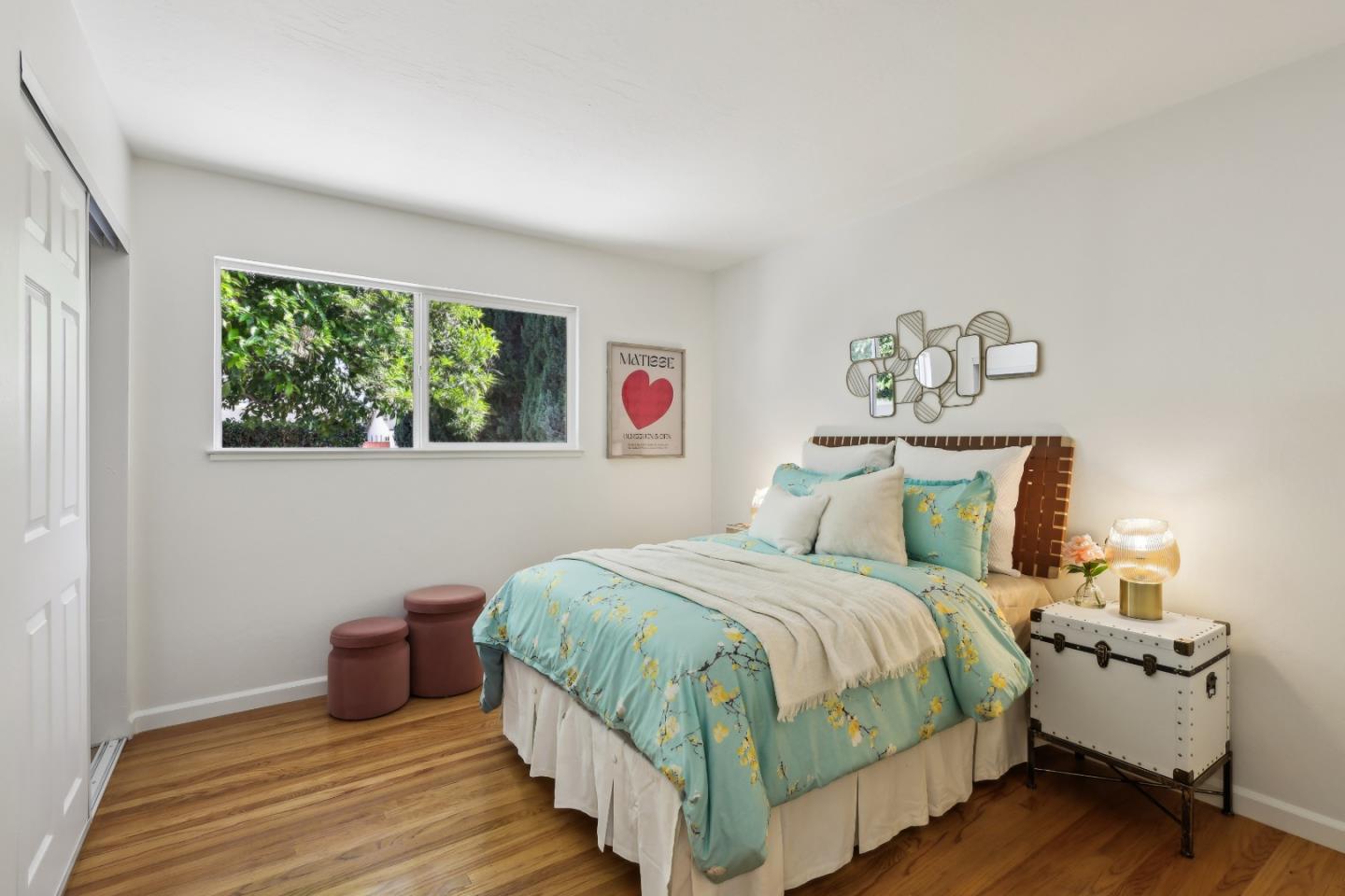 1549 Portola DR