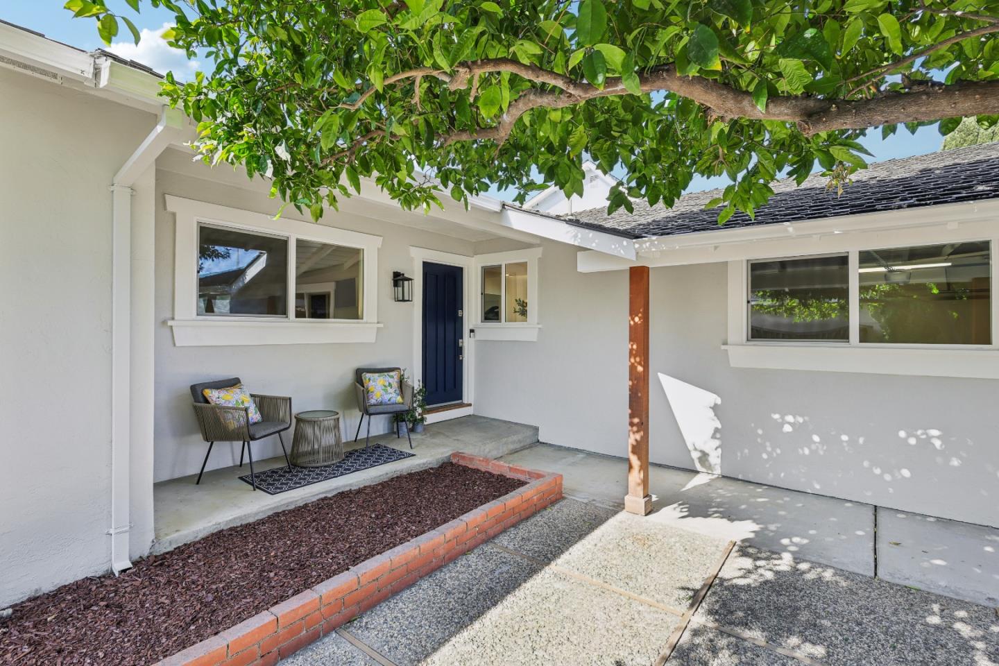 1549 Portola DR