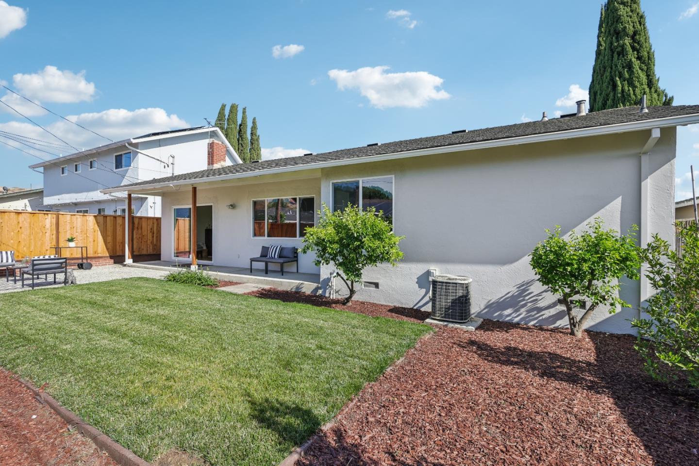 1549 Portola DR
