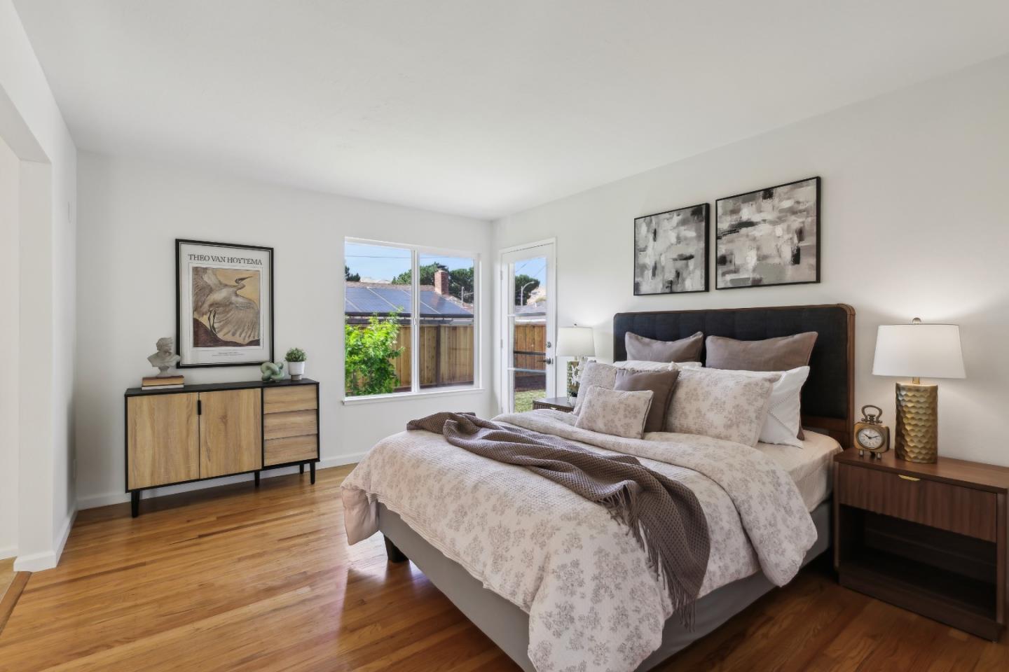 1549 Portola DR