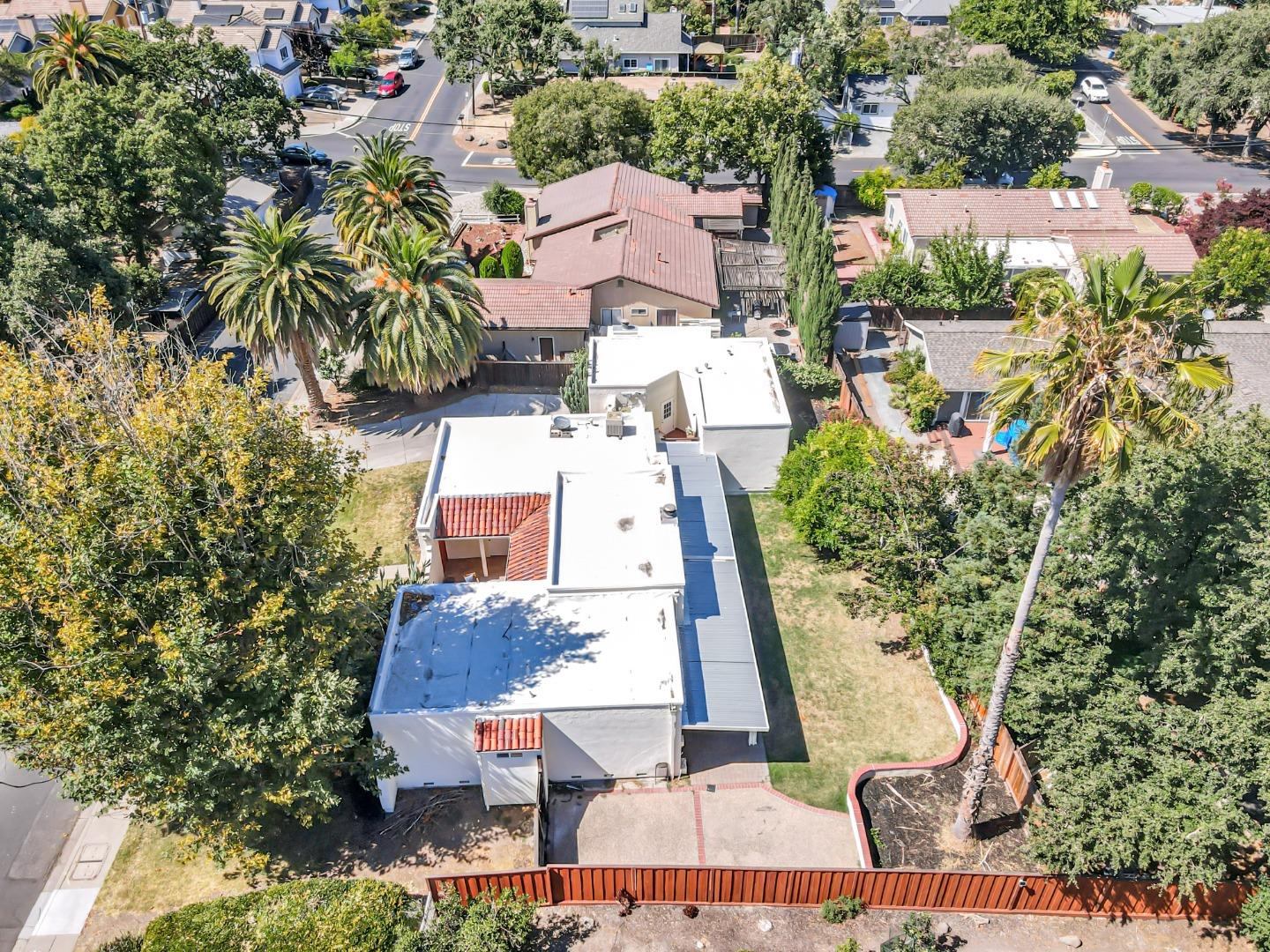 759 Camelback Road