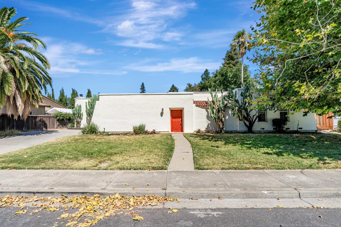 759 Camelback Road