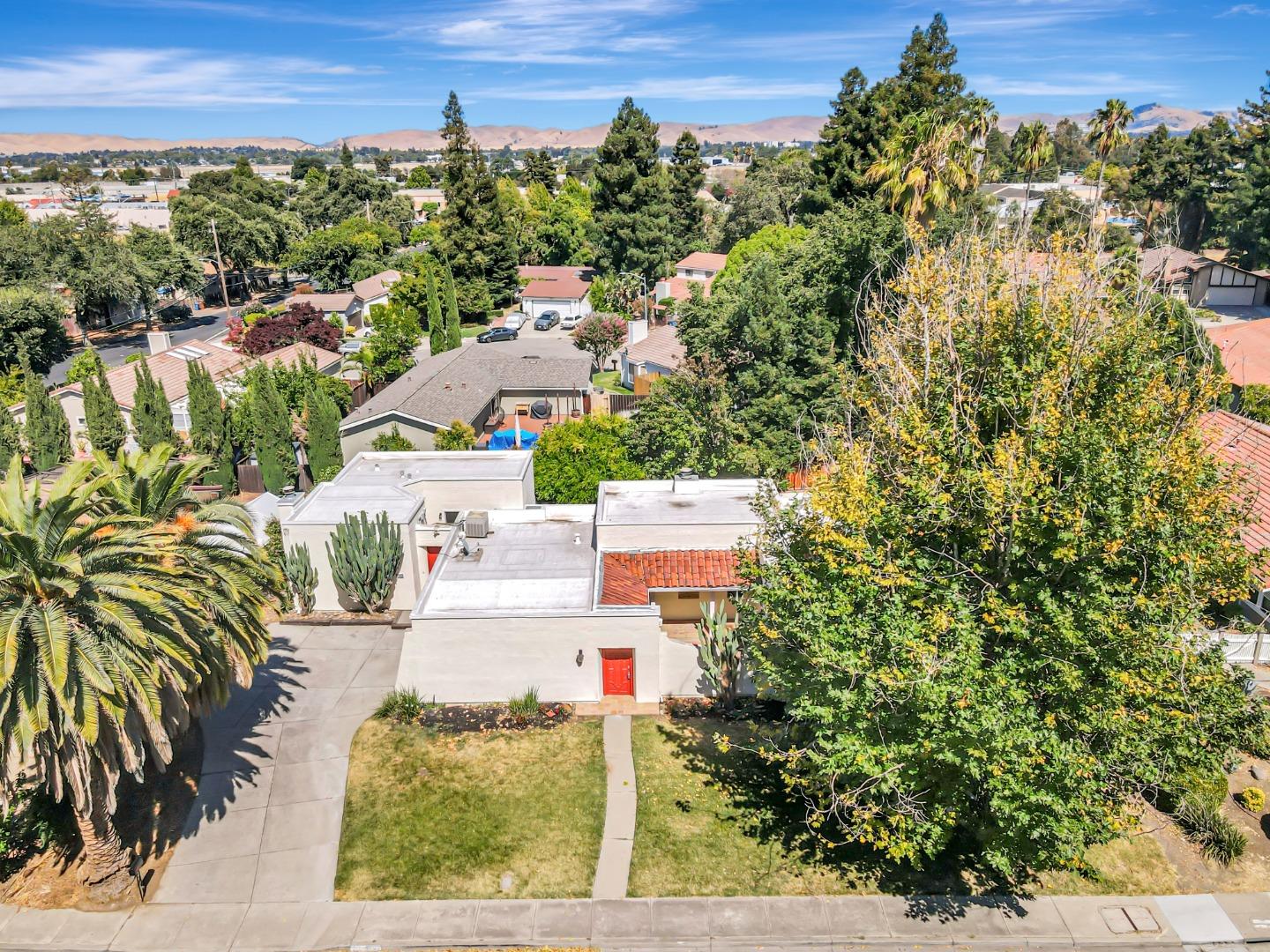 759 Camelback Road