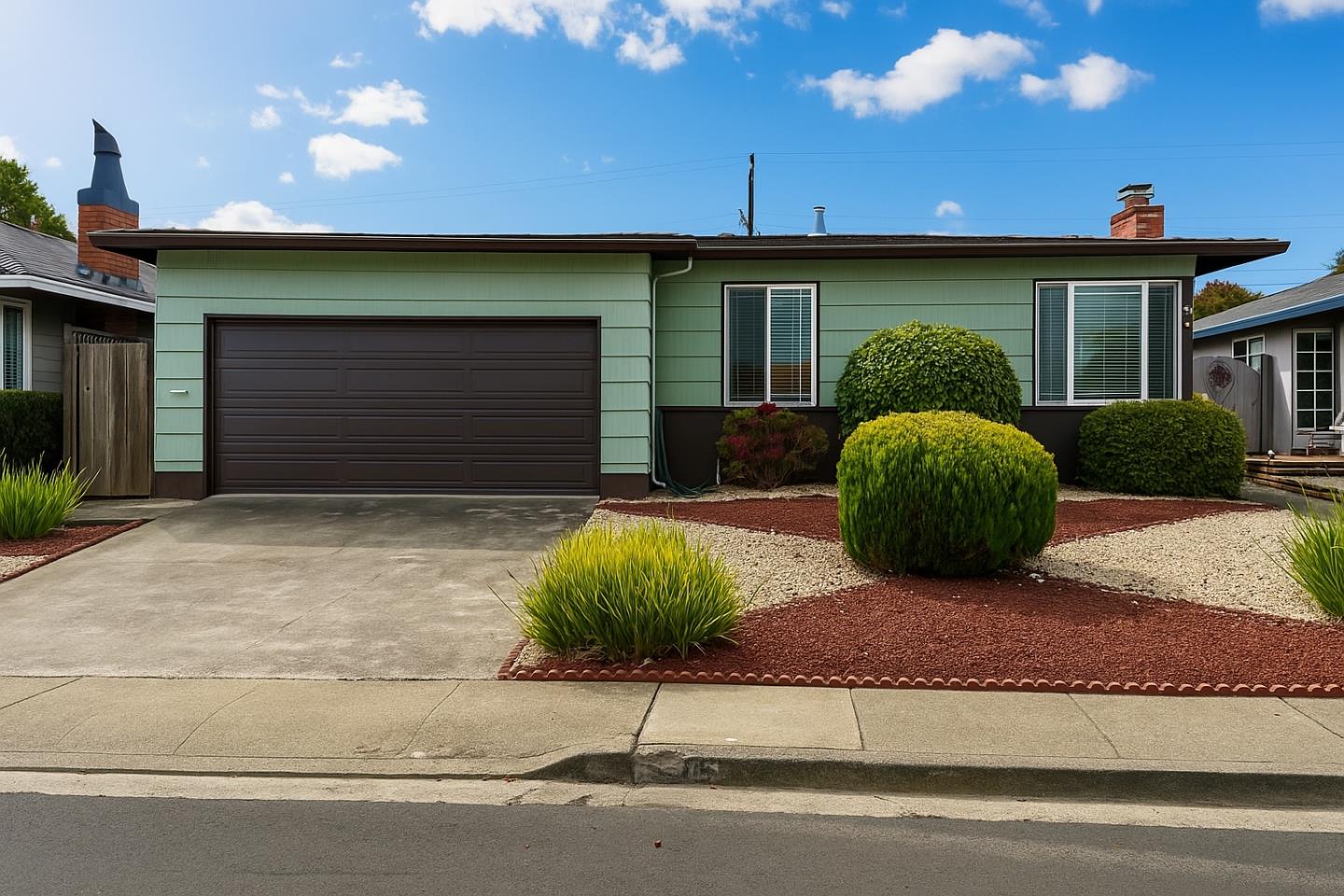 2245 Charleston Avenue