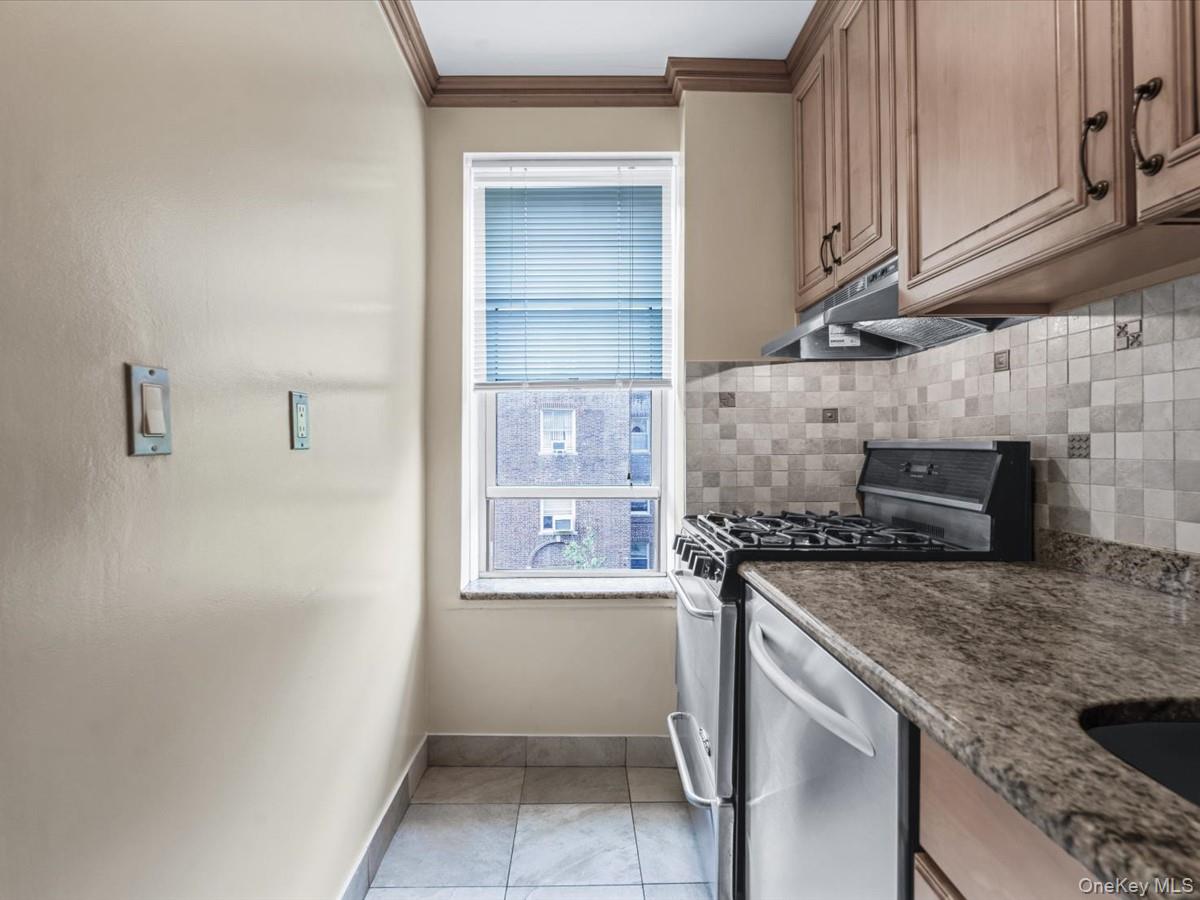 11034 73rd Road Unit: 4F