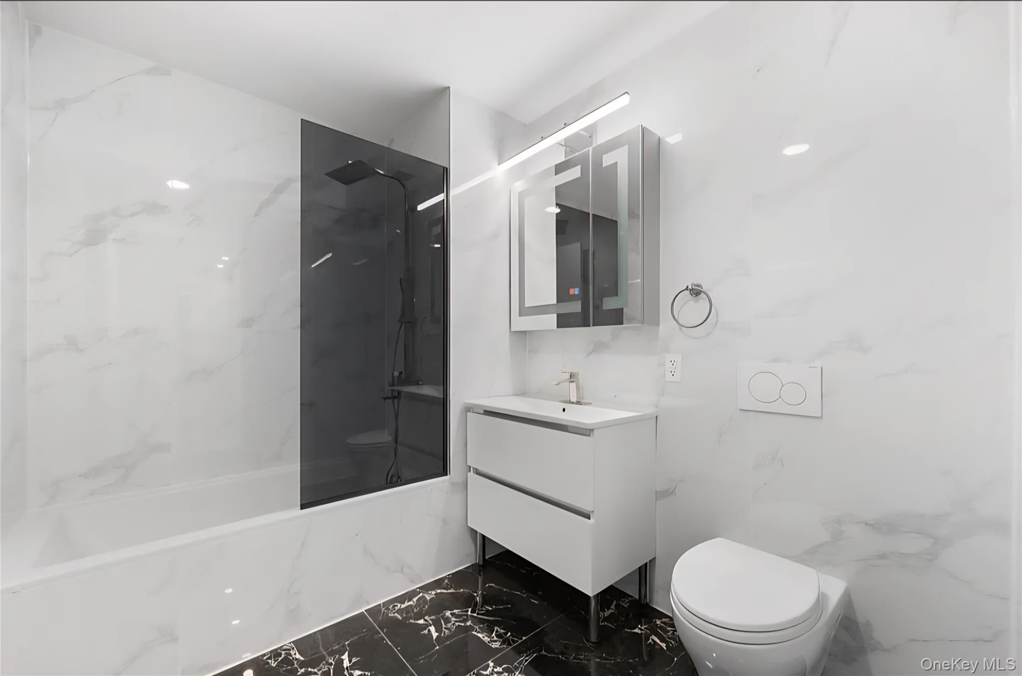 13243 Metropolitan Avenue Unit: 3E