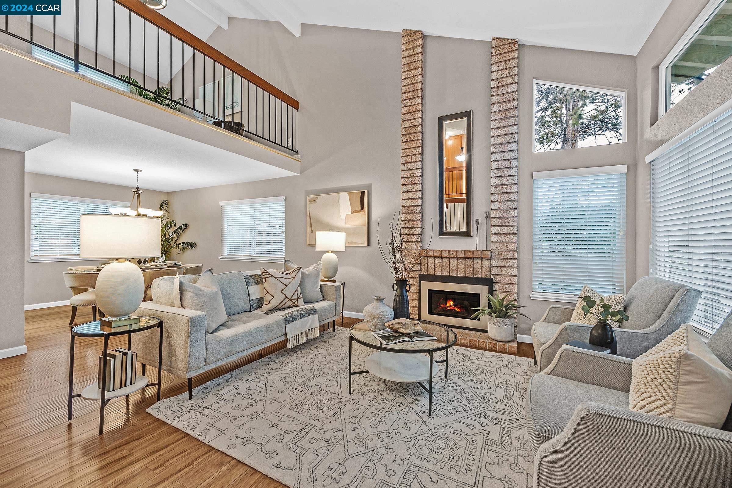 333 WILLOWCREEK LN.