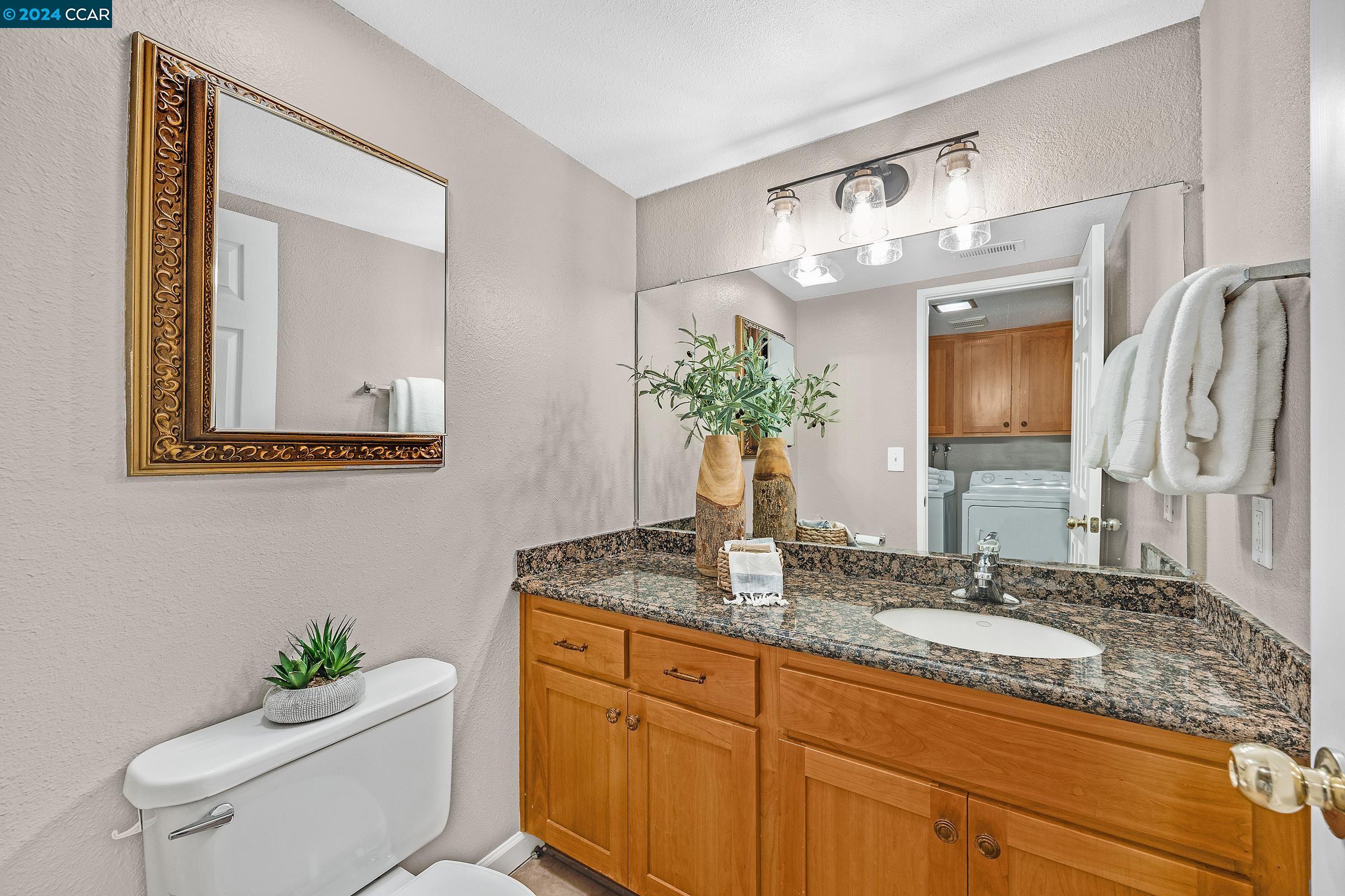 333 WILLOWCREEK LN.