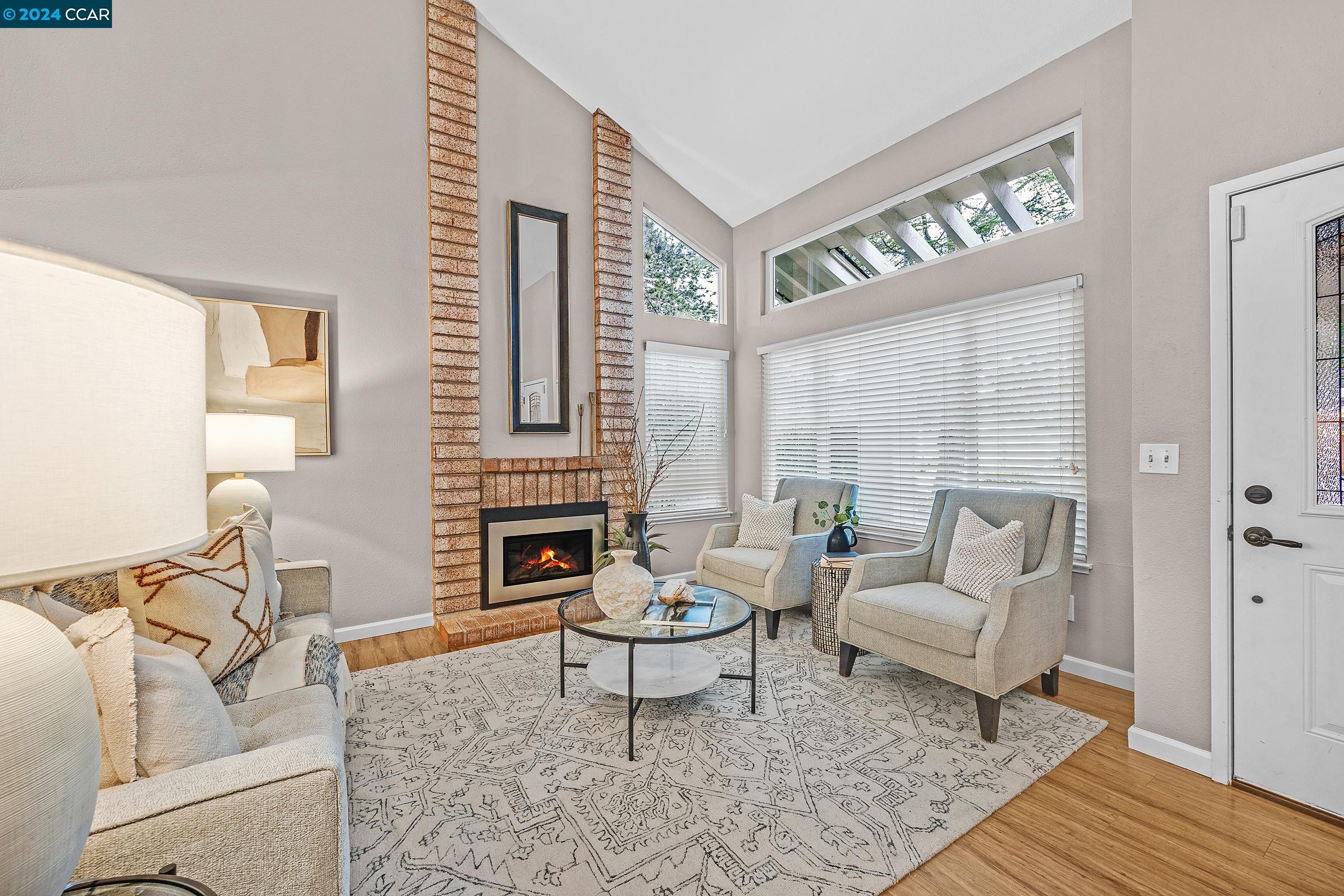 333 WILLOWCREEK LN.