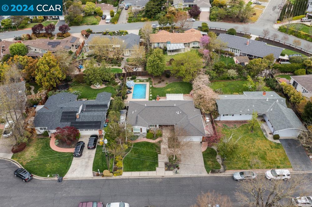 6 Camelford Ct.