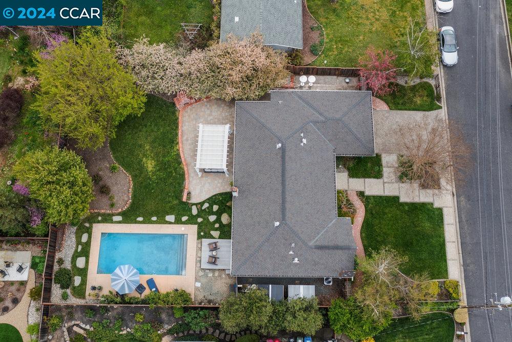 6 Camelford Ct.