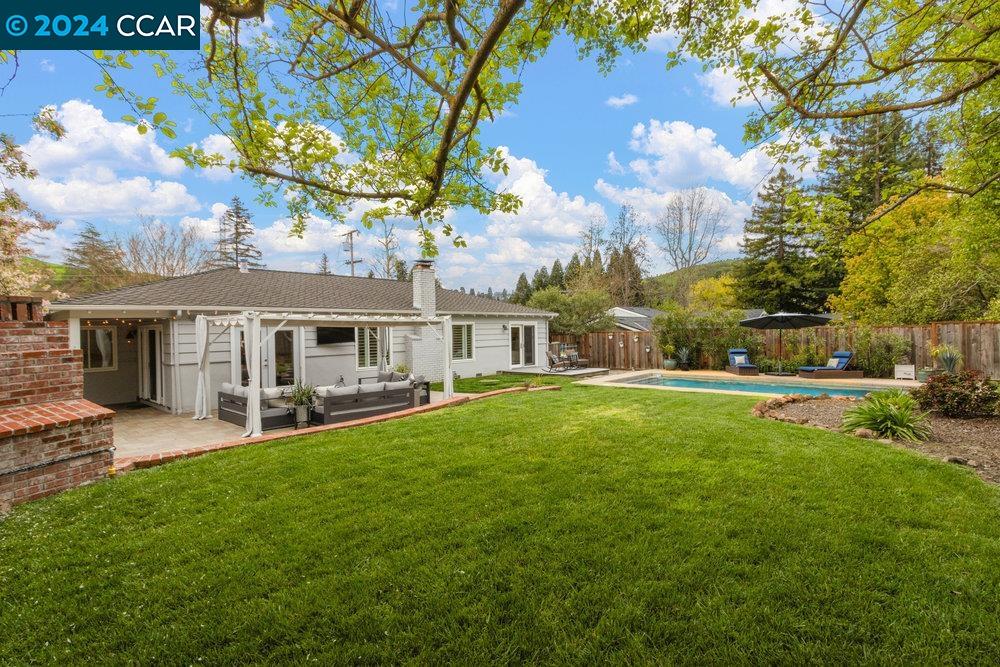 6 Camelford Ct.