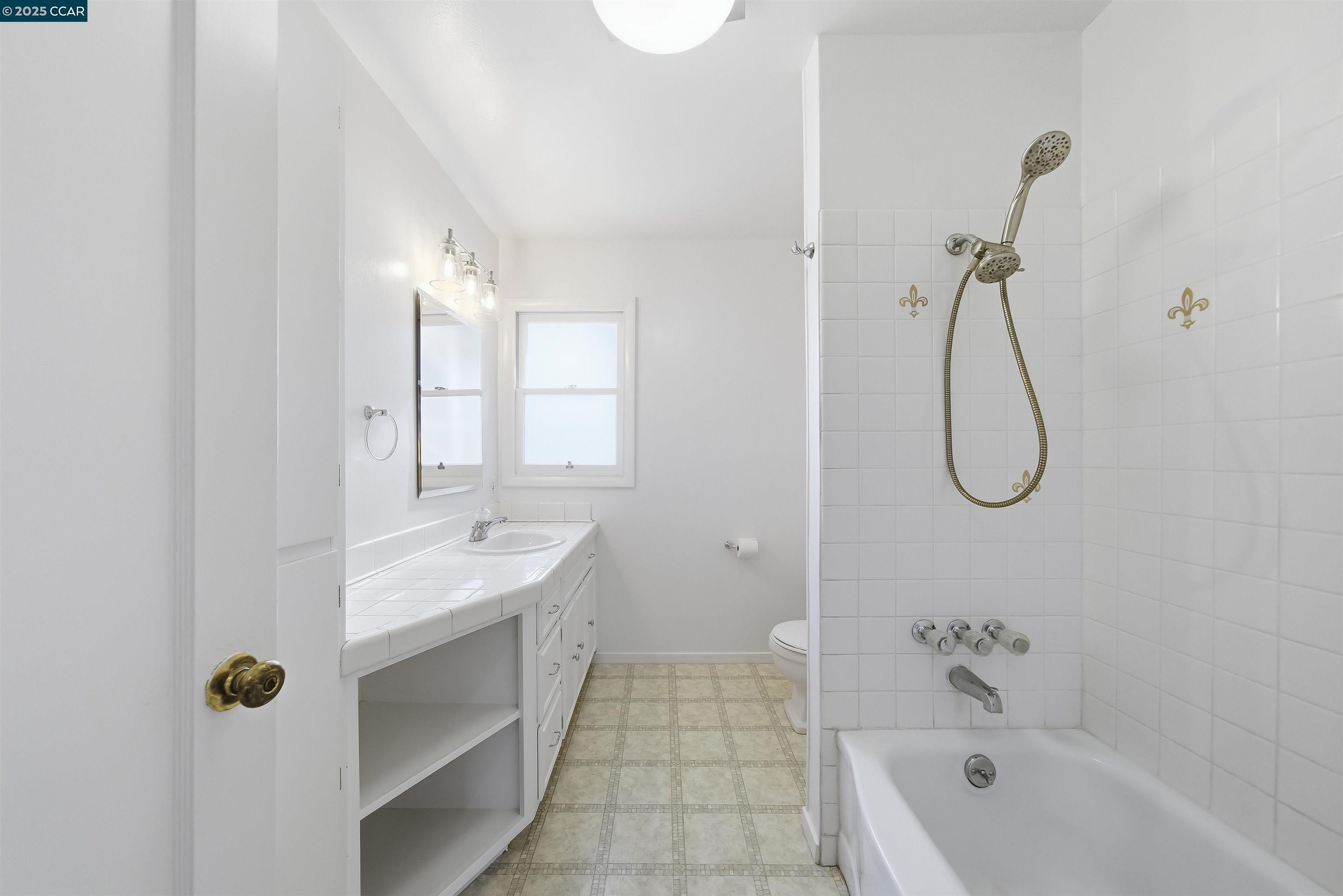 1413 Minahan Way, Vallejo