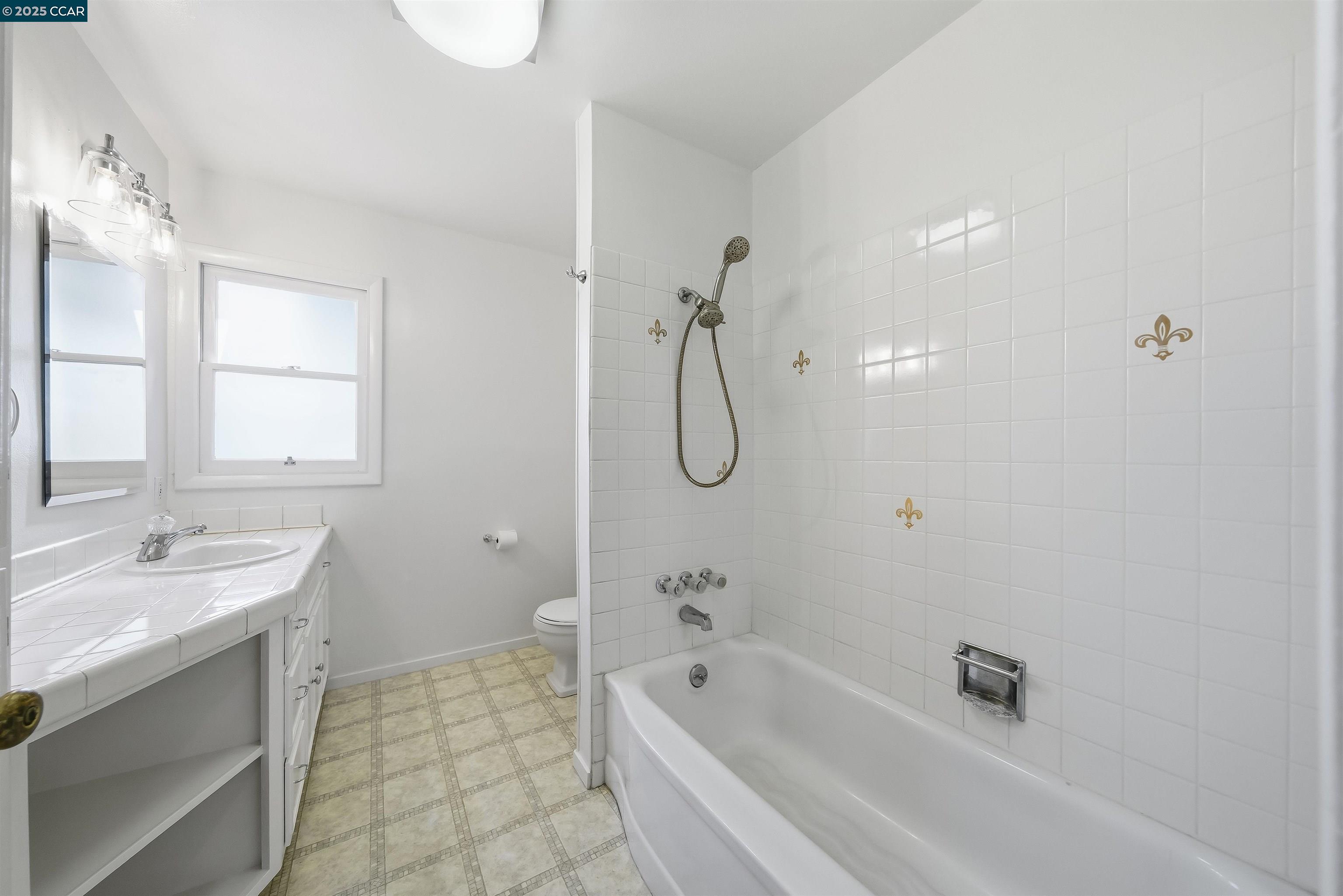 1413 Minahan Way, Vallejo