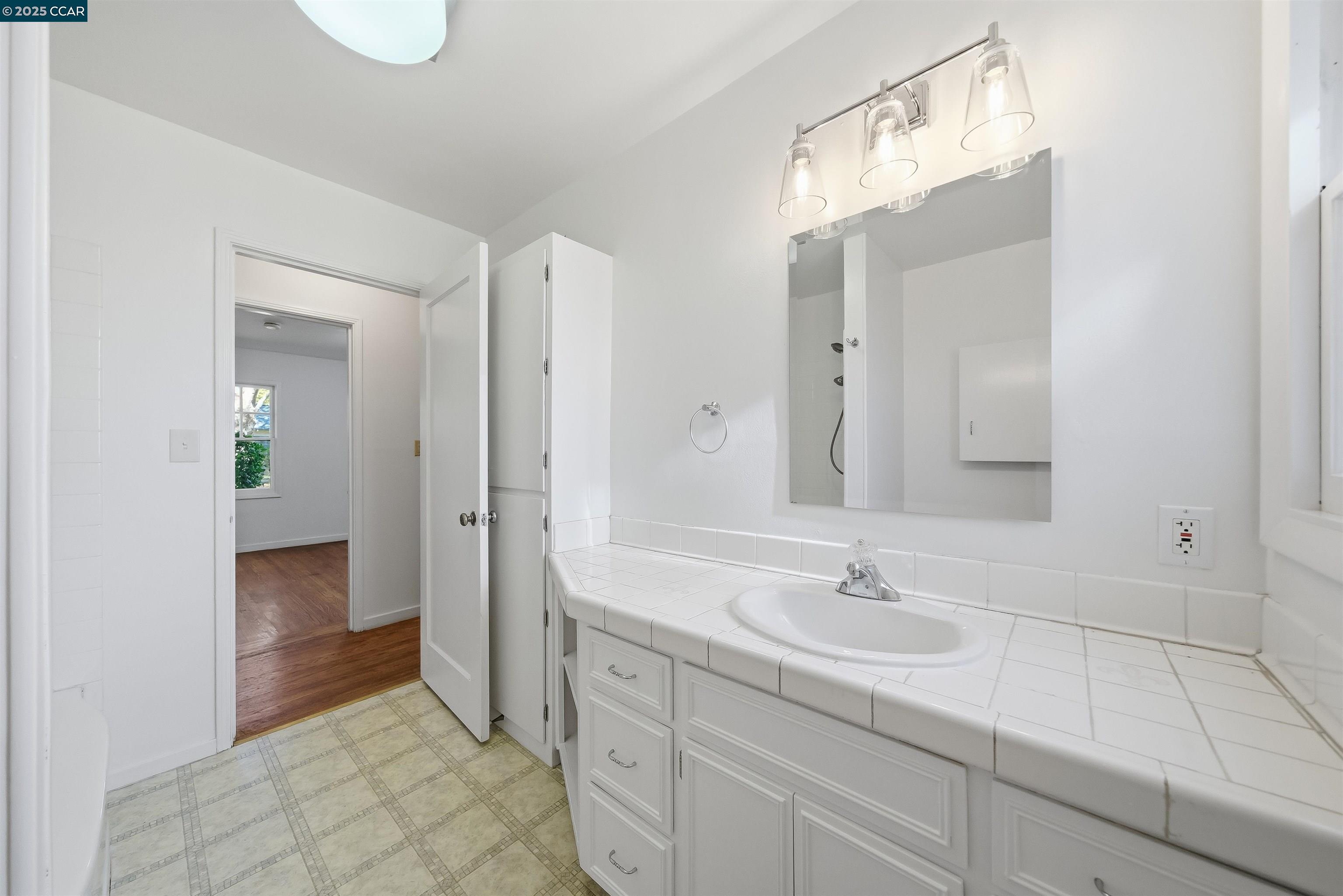 1413 Minahan Way, Vallejo