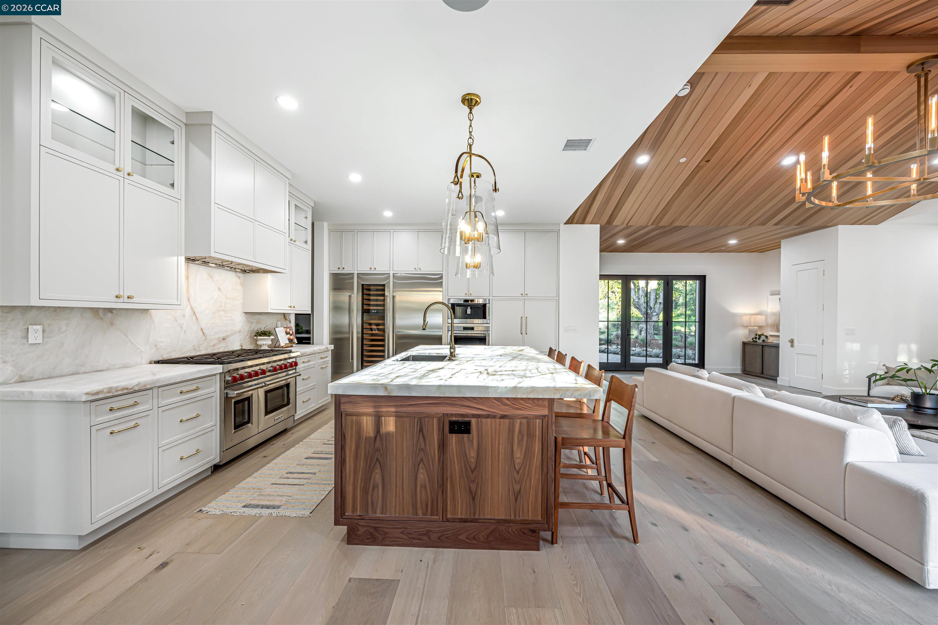 1570 Rancho View Dr