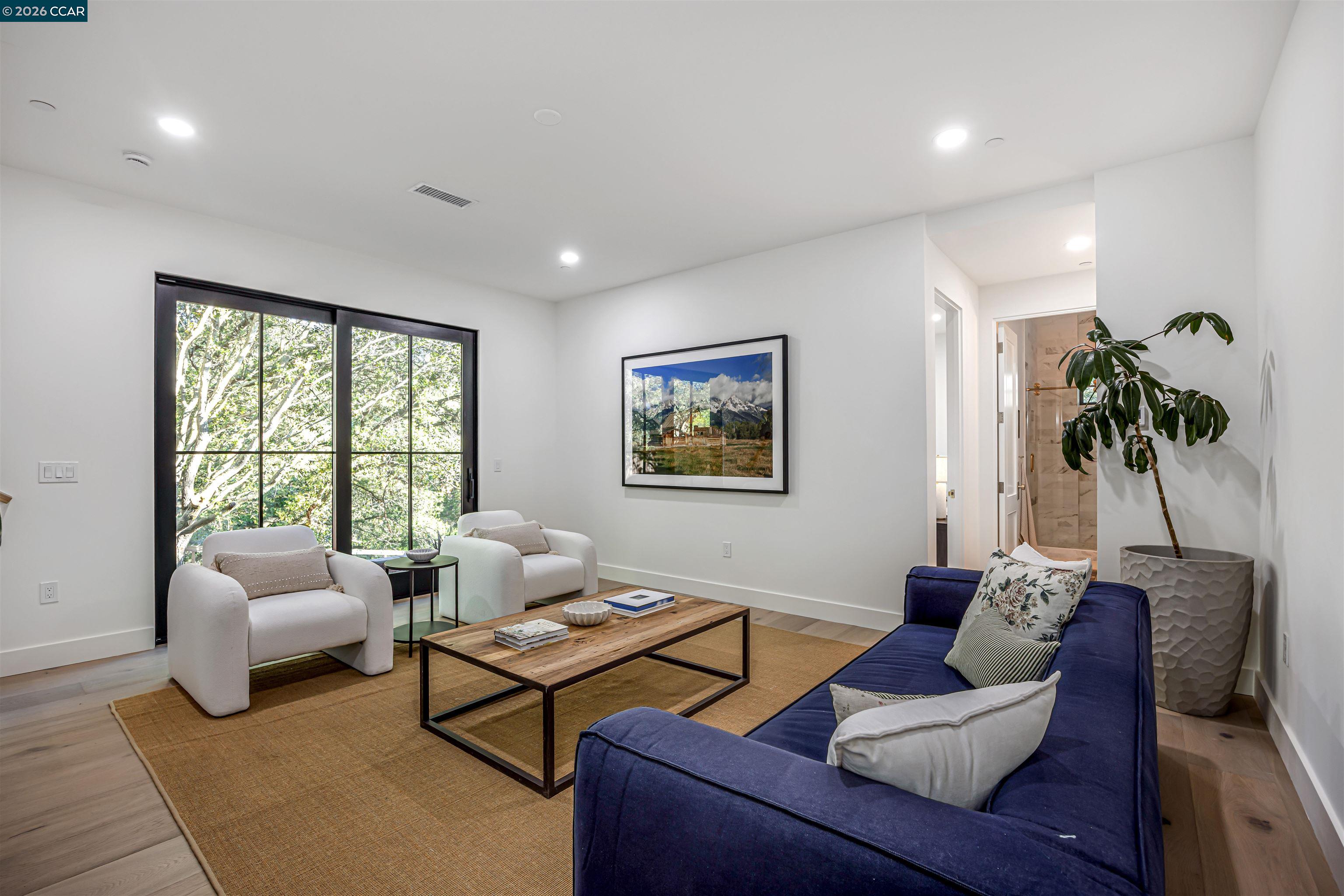 1570 Rancho View Dr