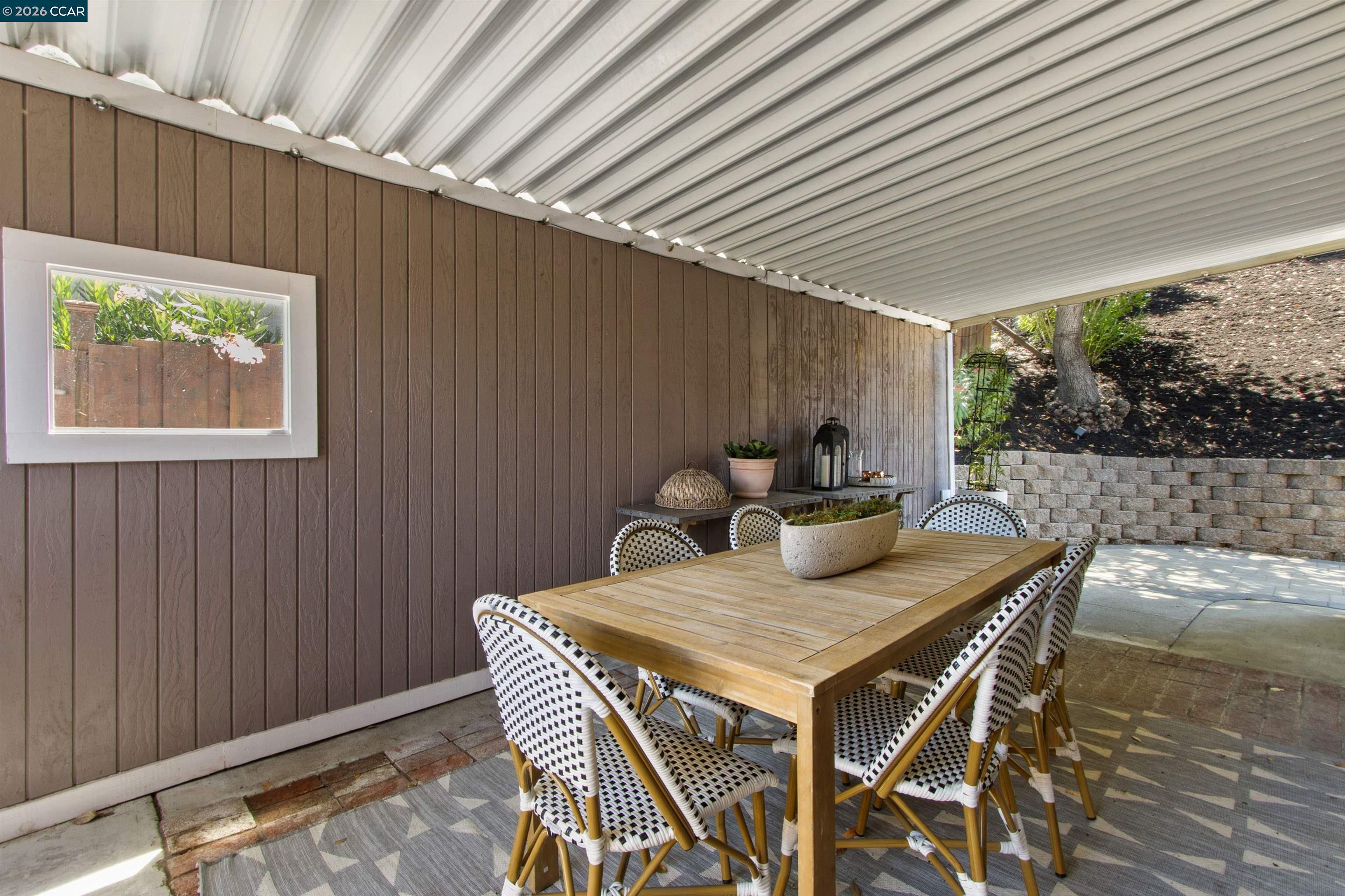 38 Buckingham Dr