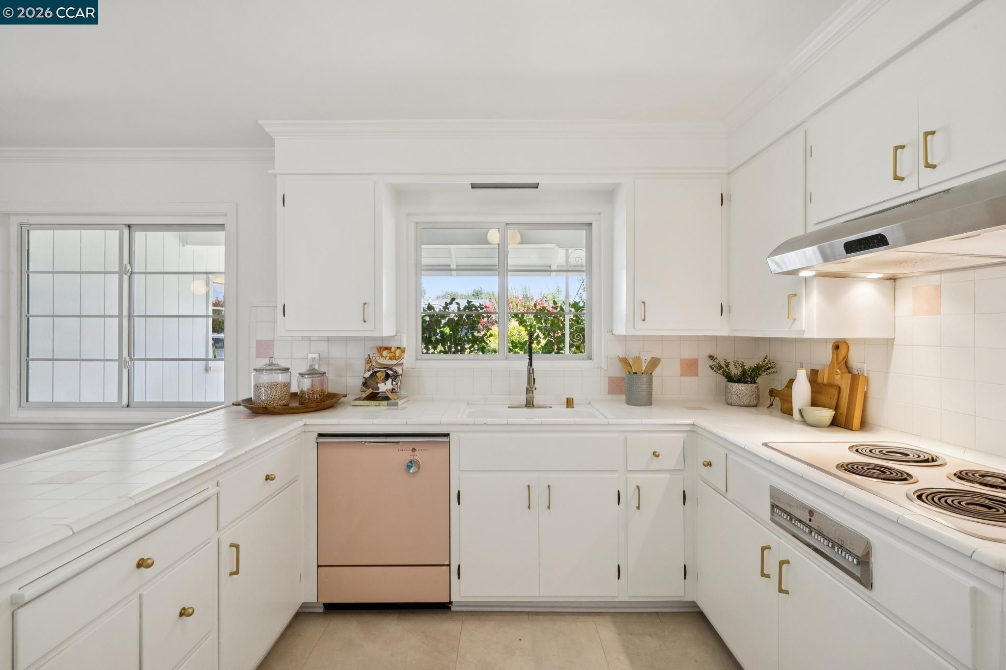 92 Sullivan Dr