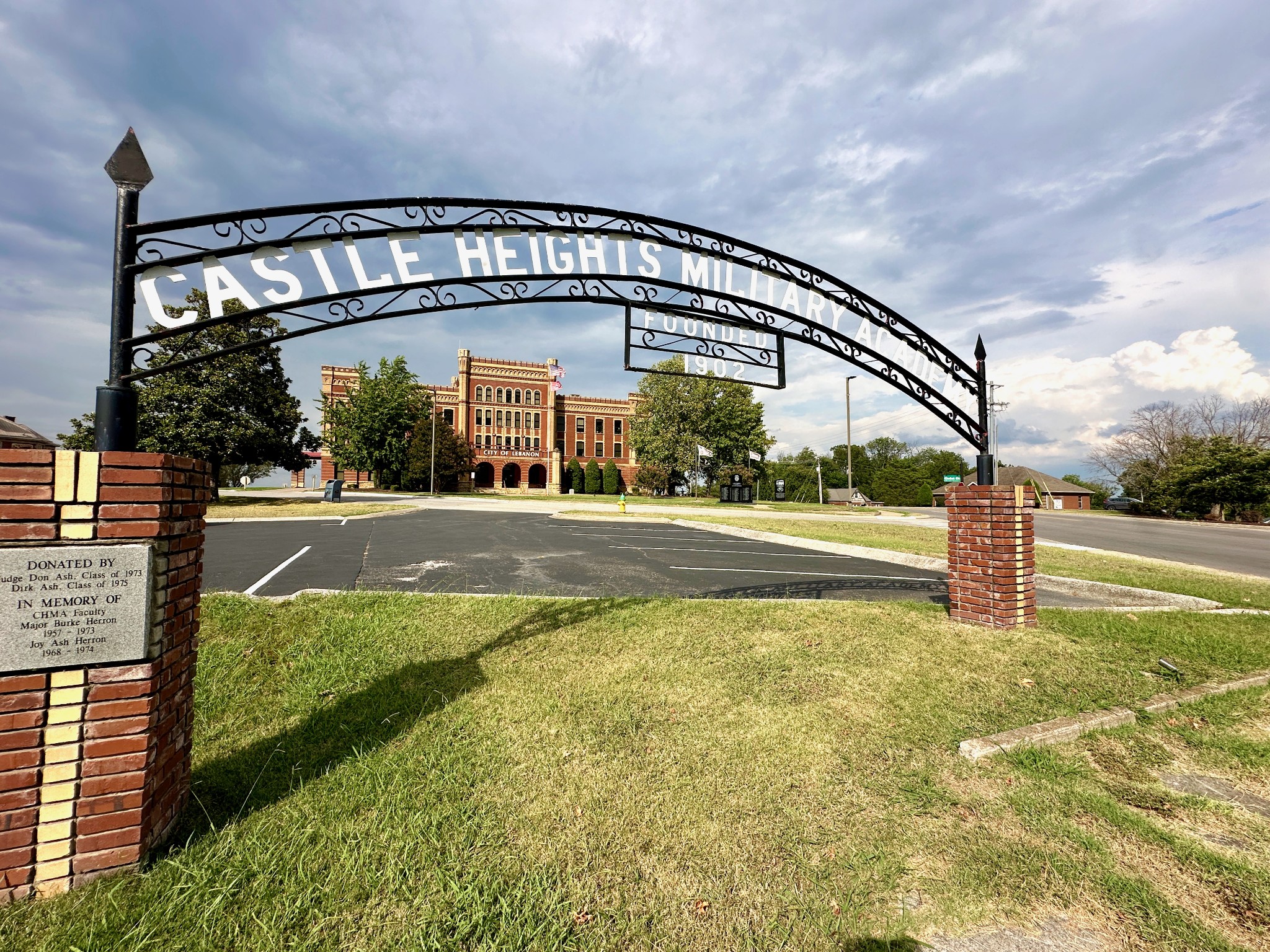 102 Castle Heights Blvd