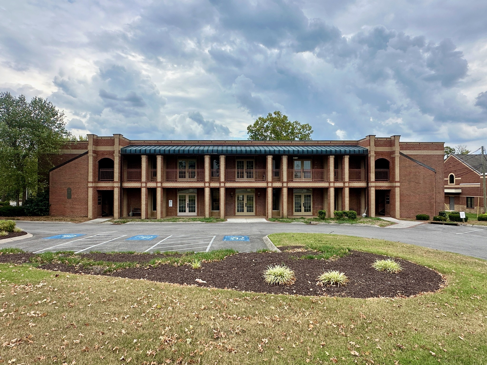 102 Castle Heights Blvd