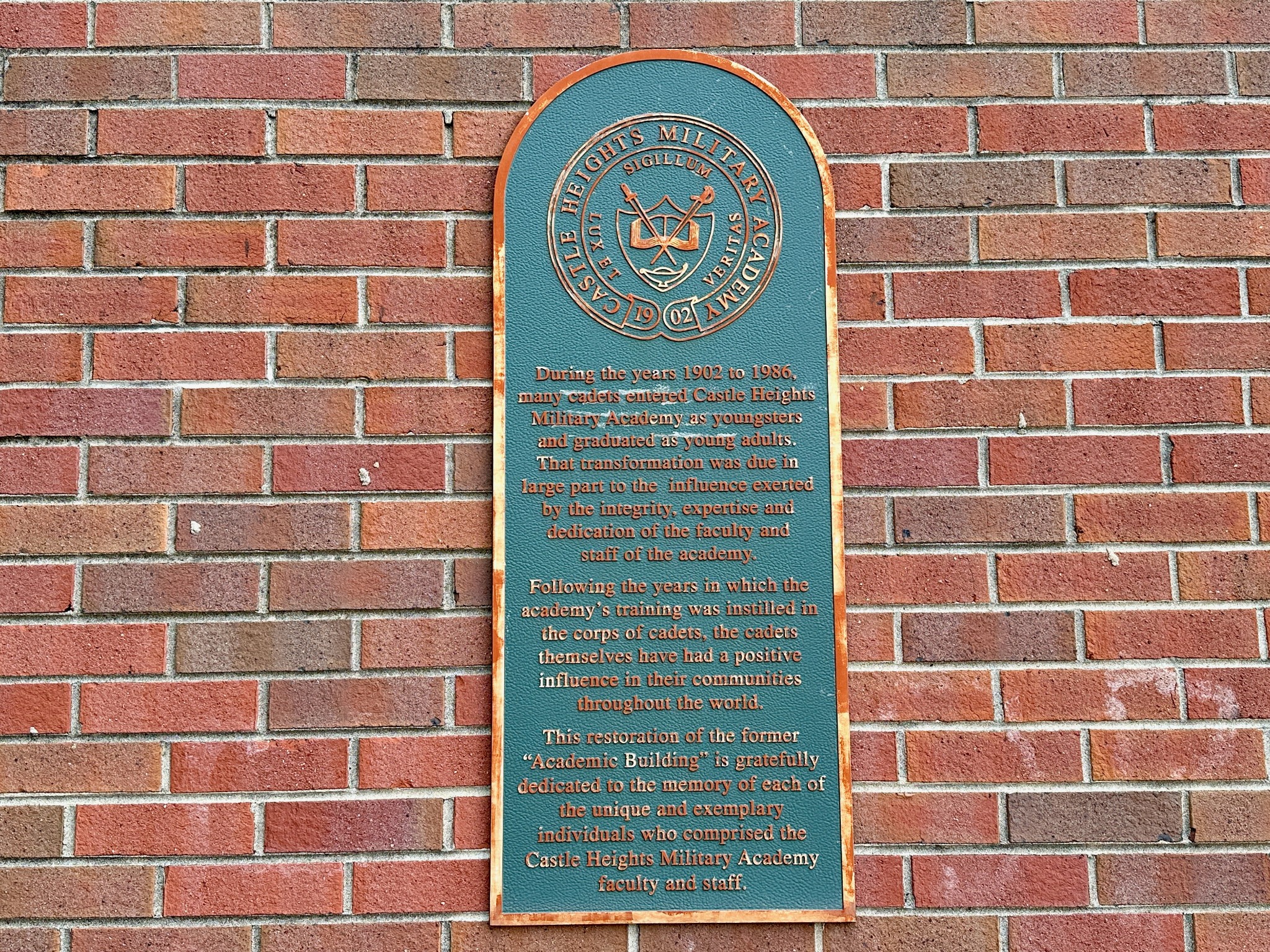 102 Castle Heights Blvd