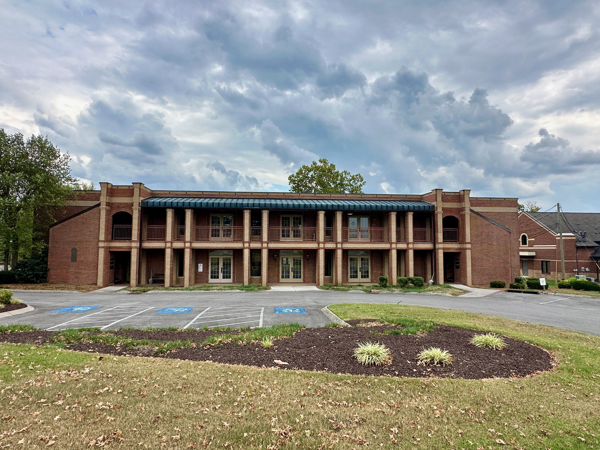 102 Castle Heights Blvd