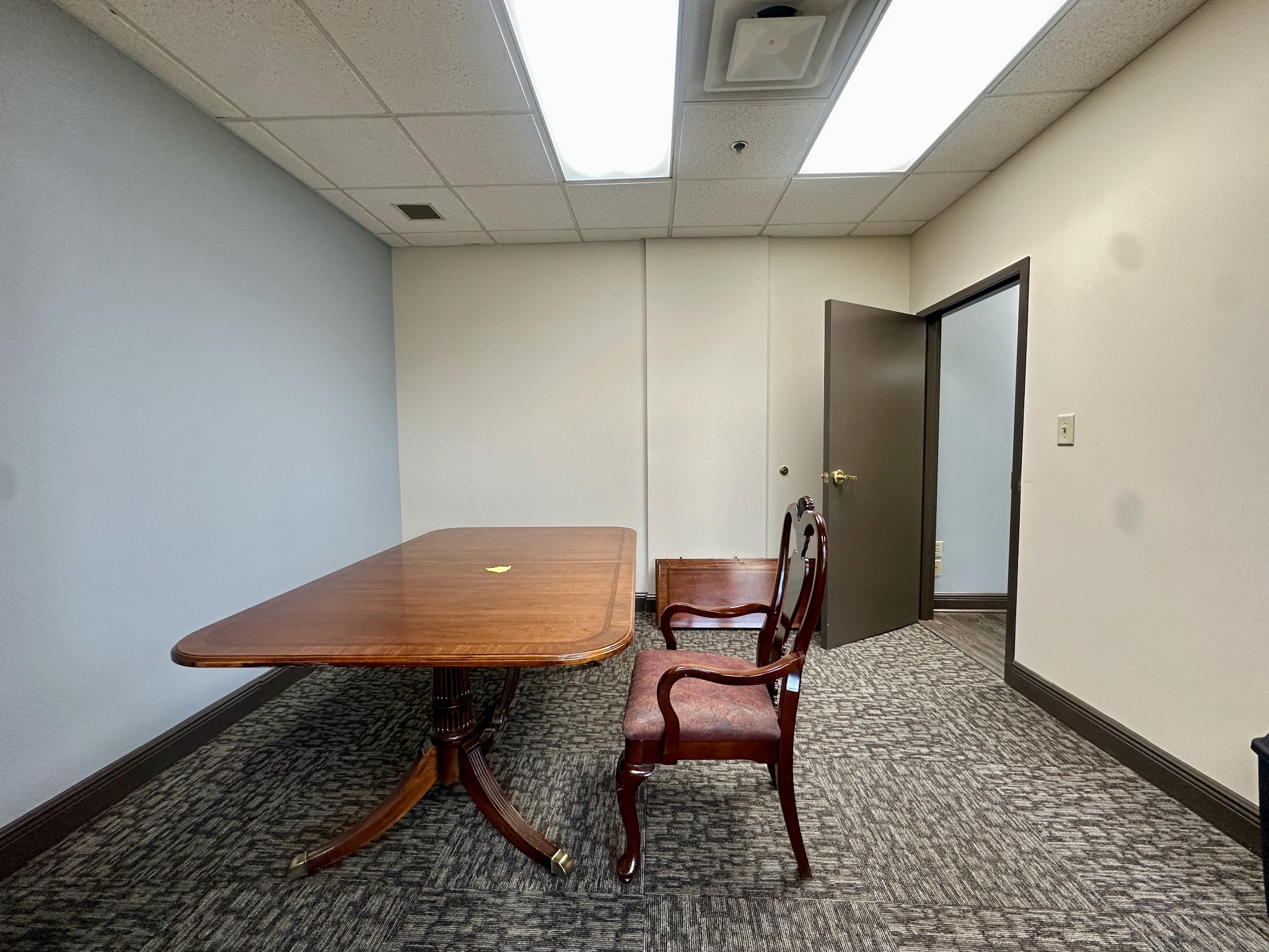 102 Castle Heights Blvd