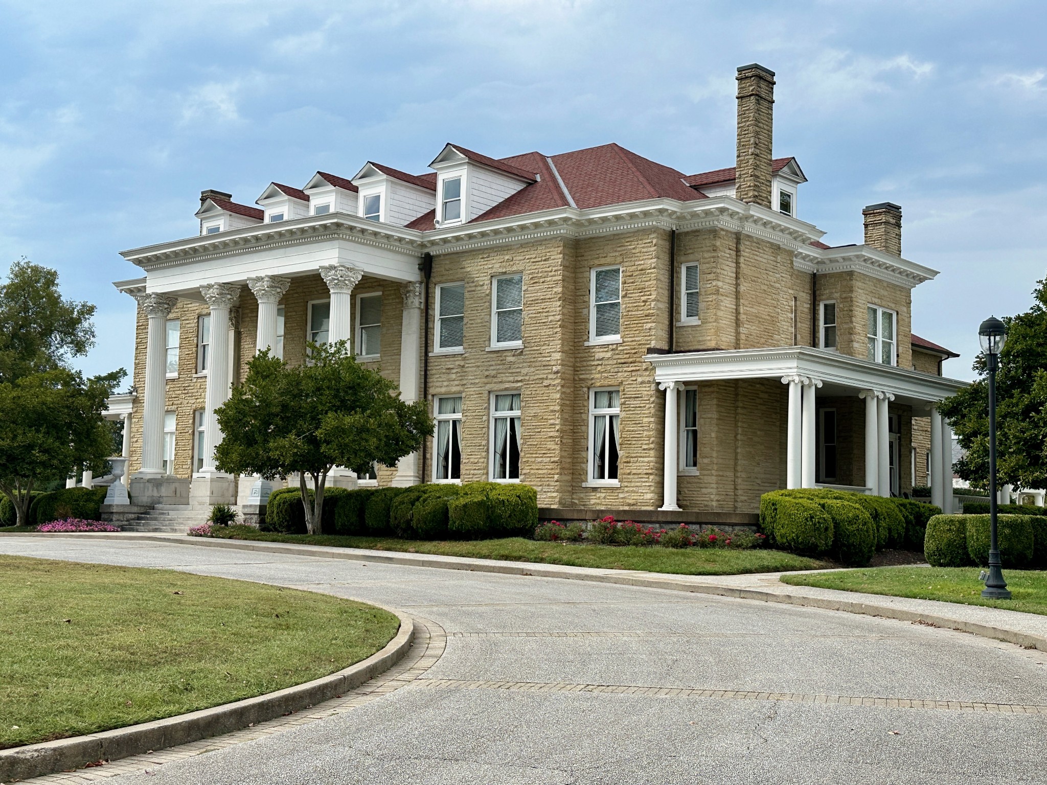 204 Castle Heights Blvd