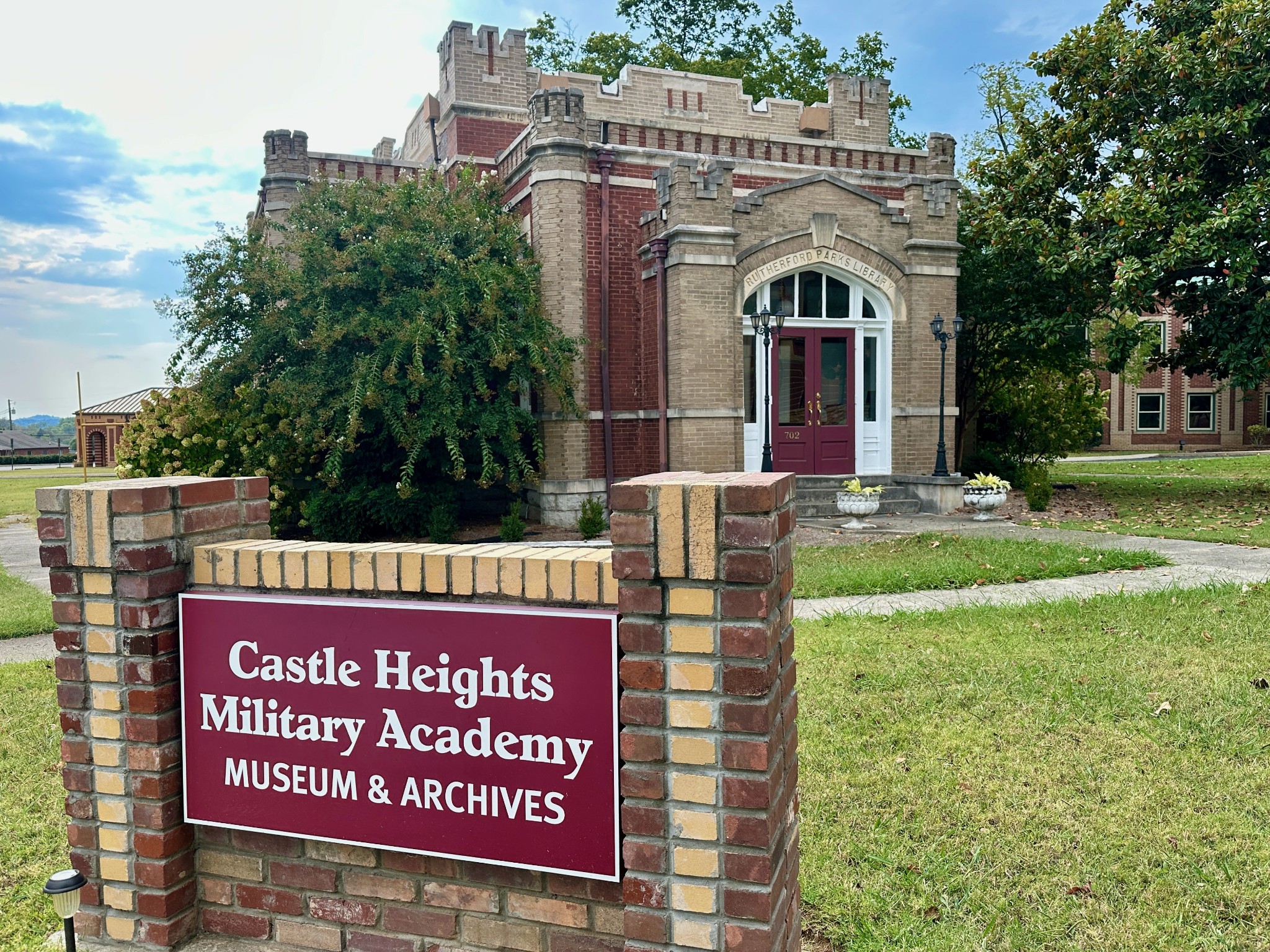 204 Castle Heights Blvd