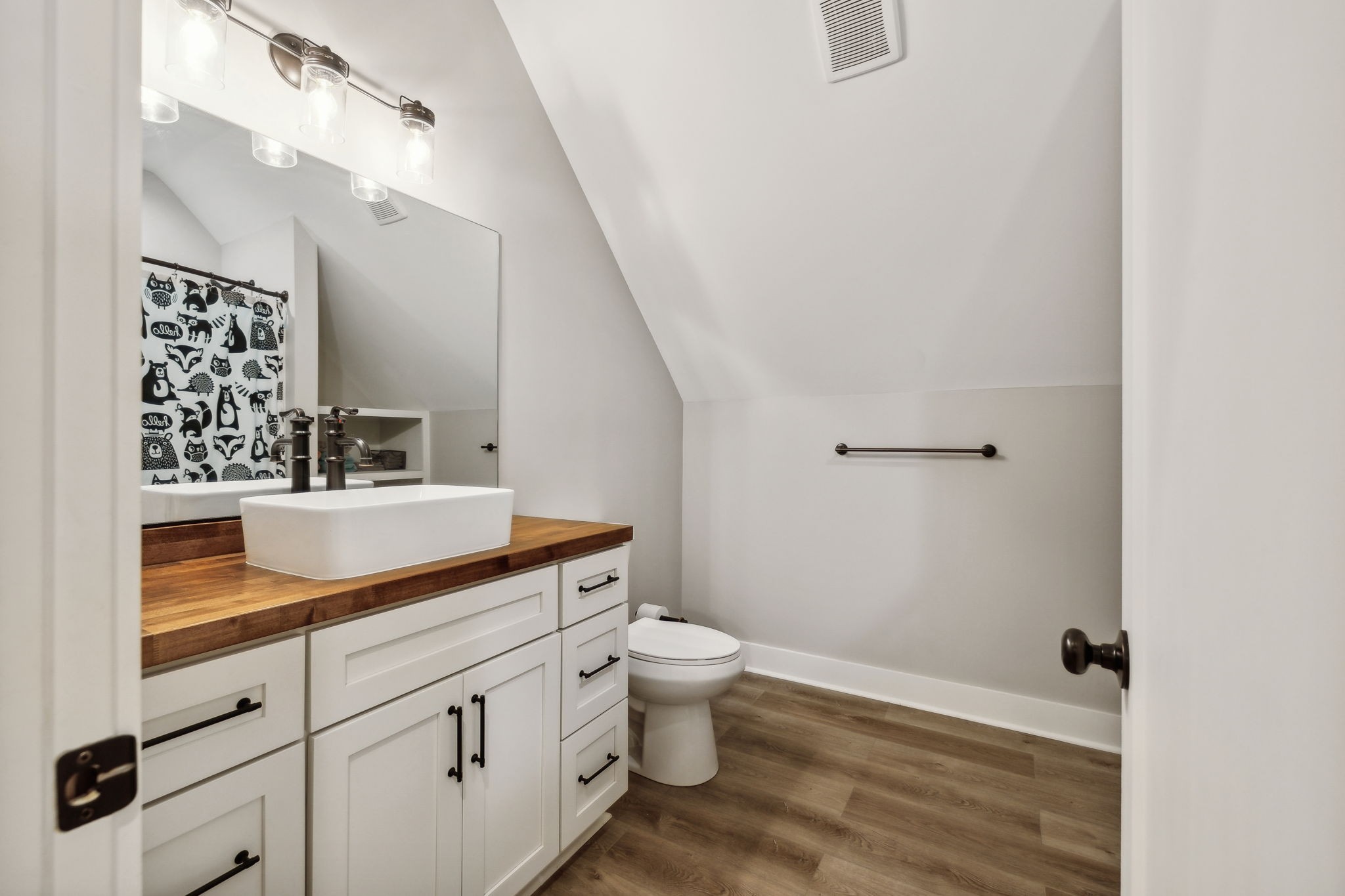 8615 Couchville Pike