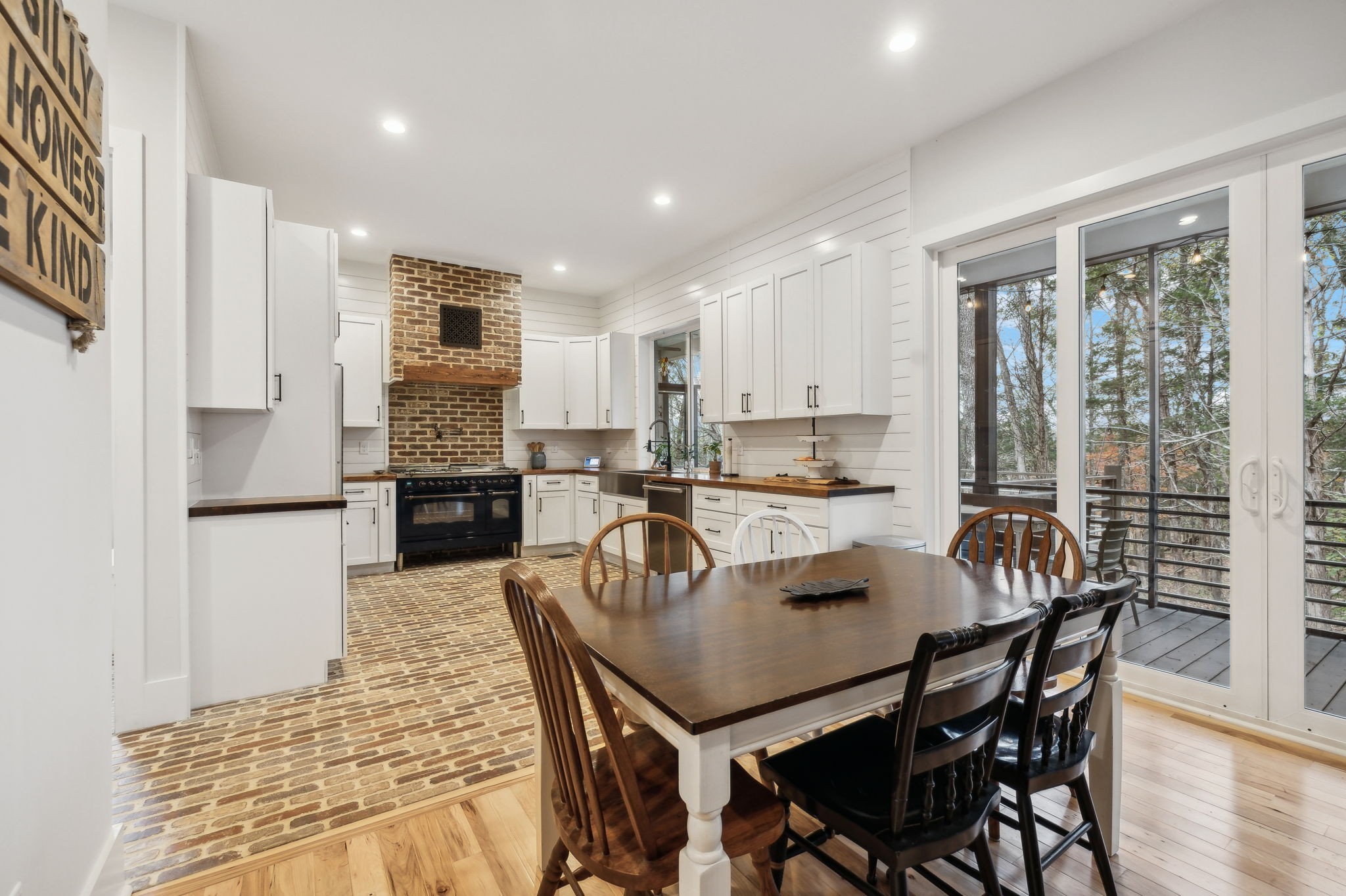 8615 Couchville Pike