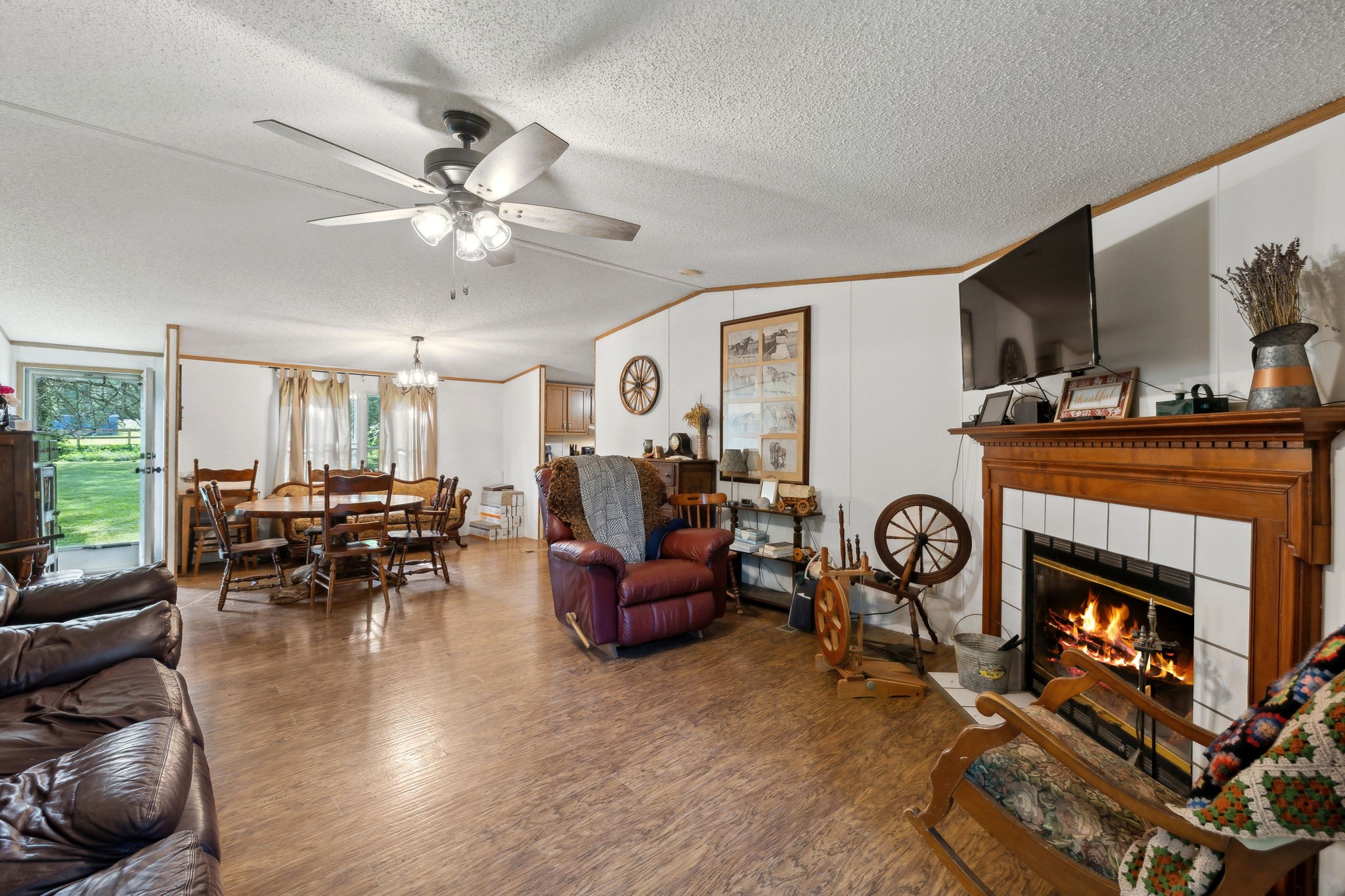 1182 Old Laguardo Rd, E