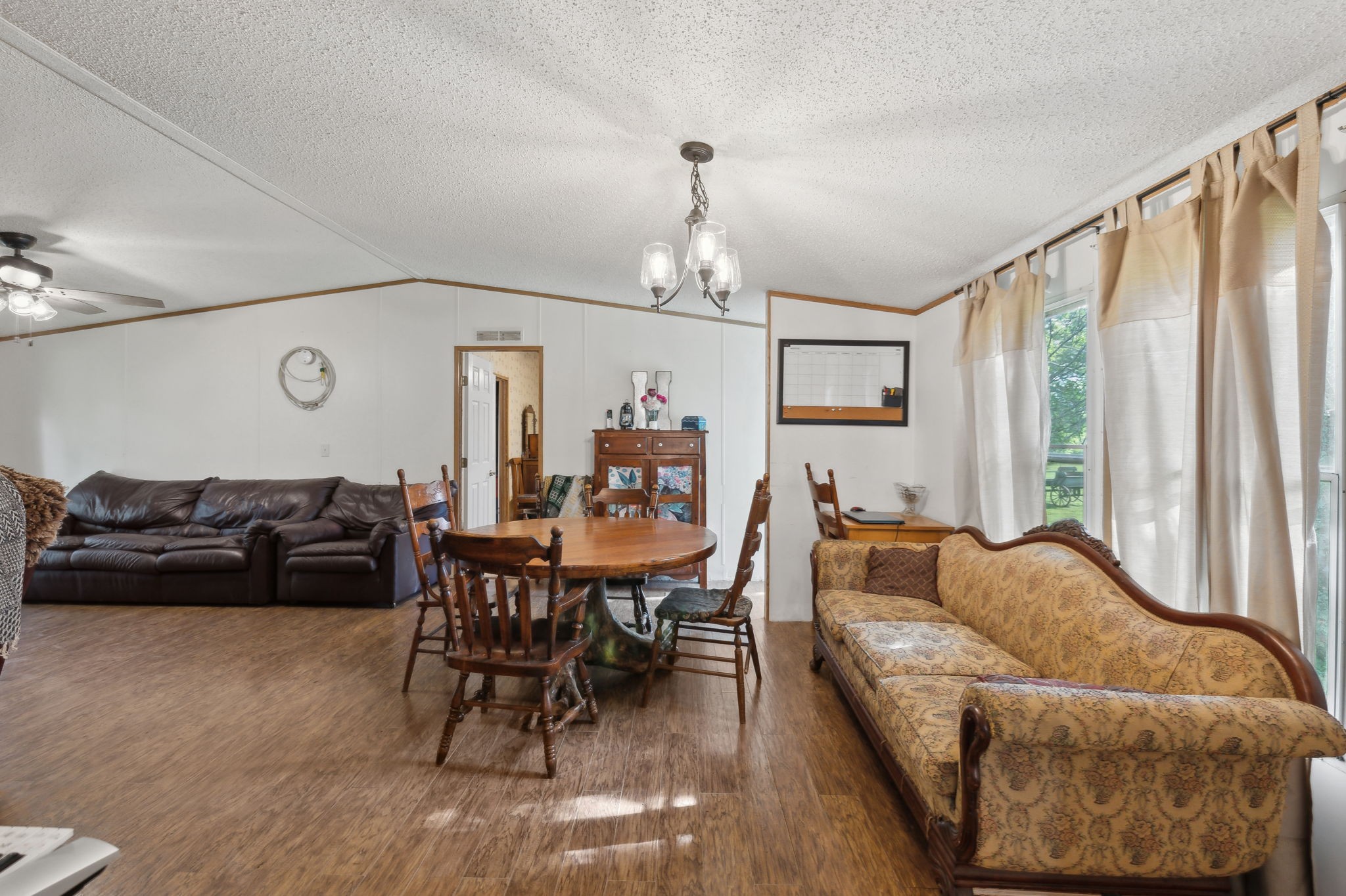 1182 Old Laguardo Rd, E