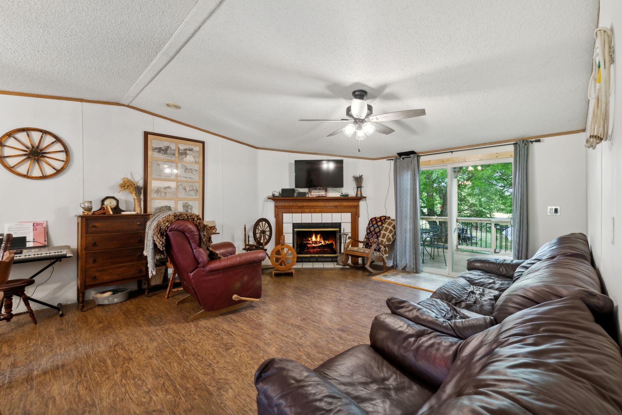 1182 Old Laguardo Rd, E