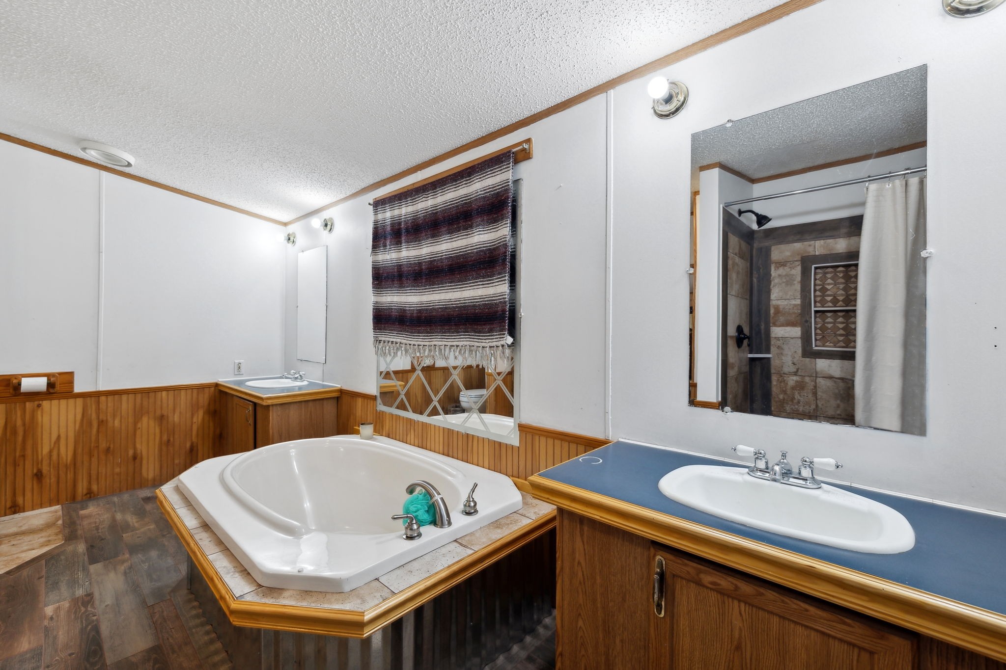 1182 Old Laguardo Rd, E