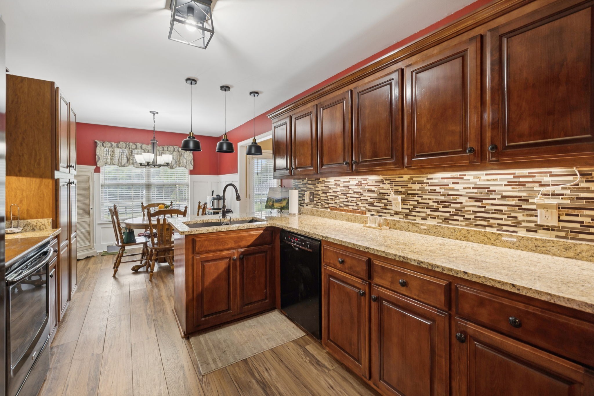 114 Falling Branch Ct