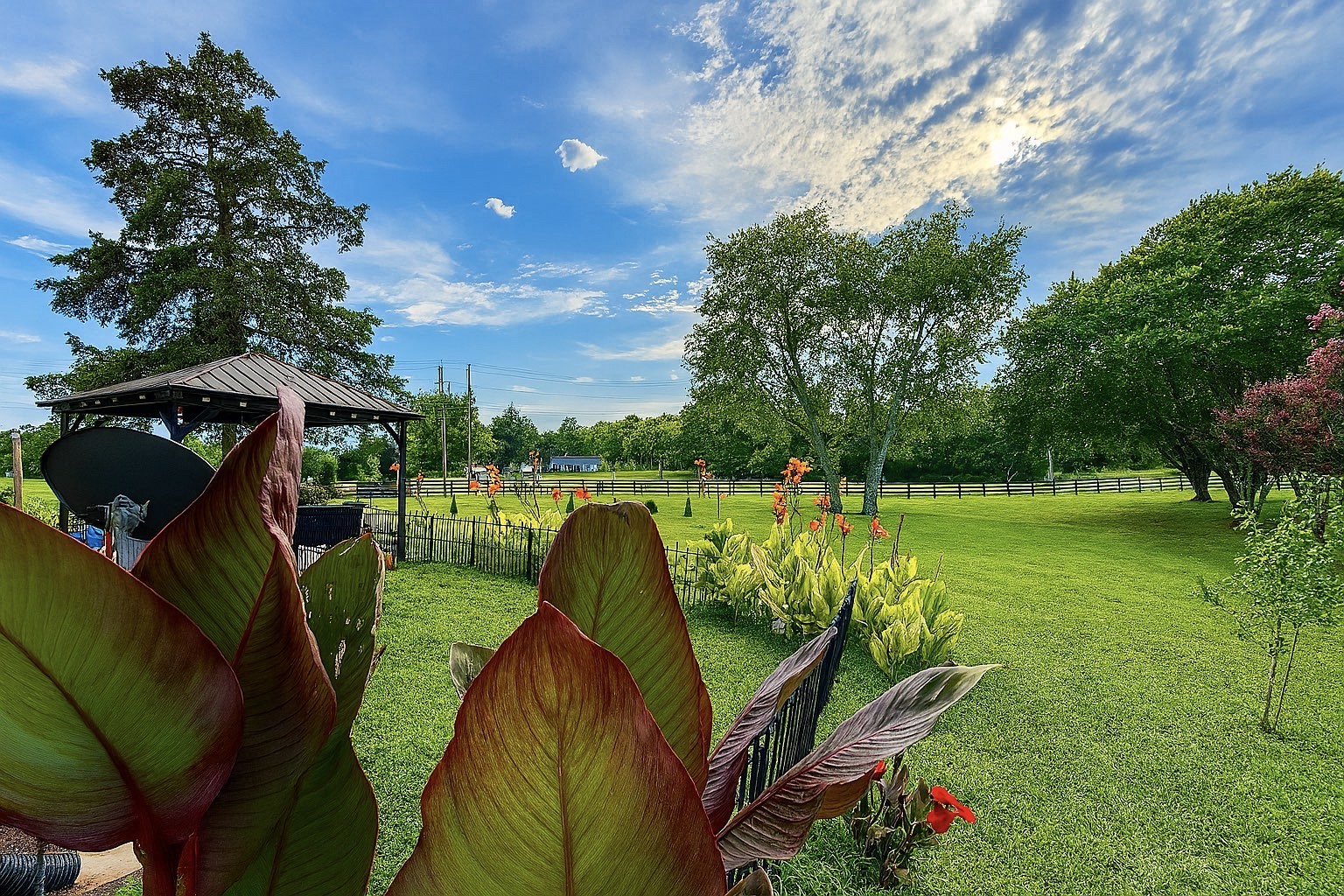 114 Falling Branch Ct